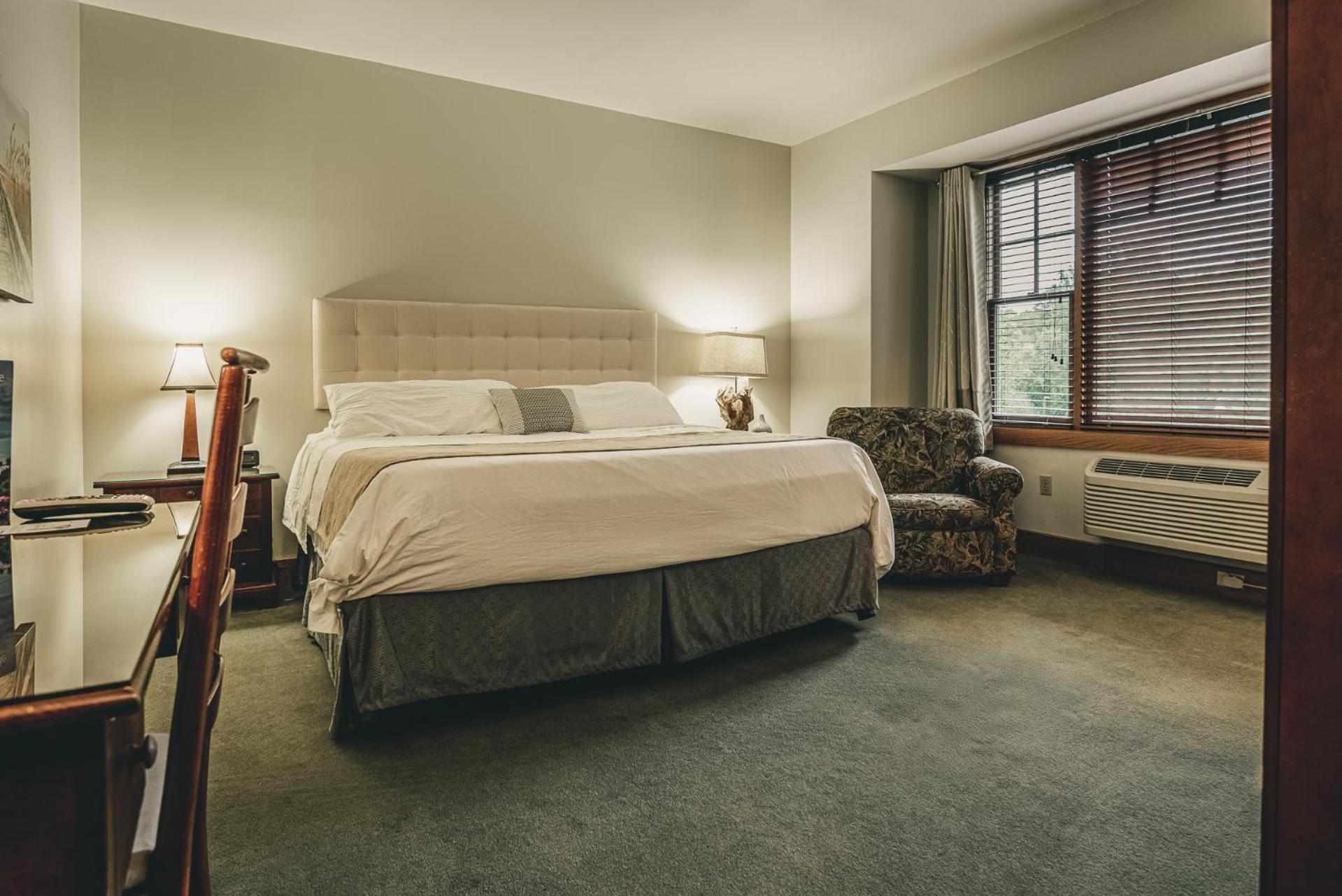 King Room with Pool View