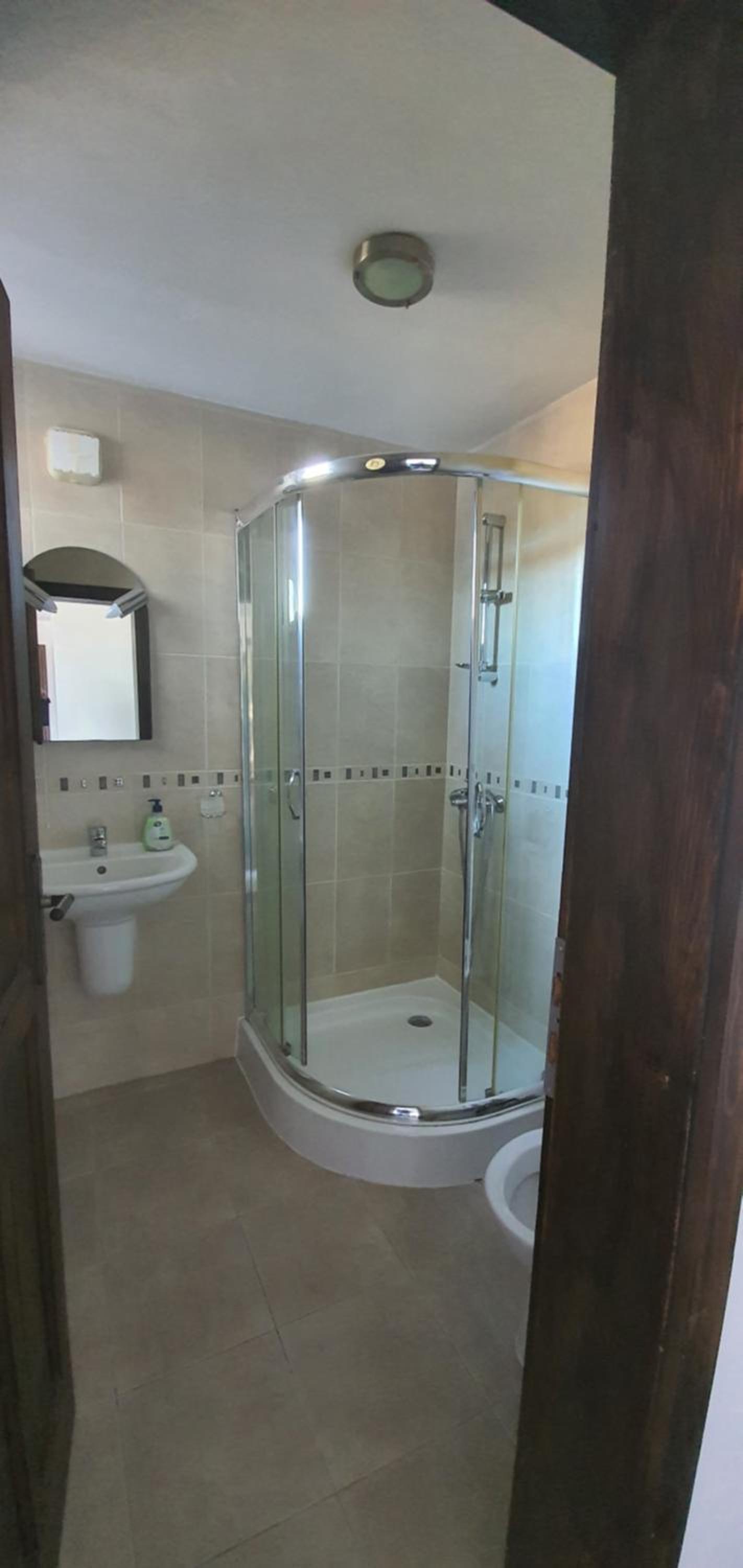 Villa photo 2