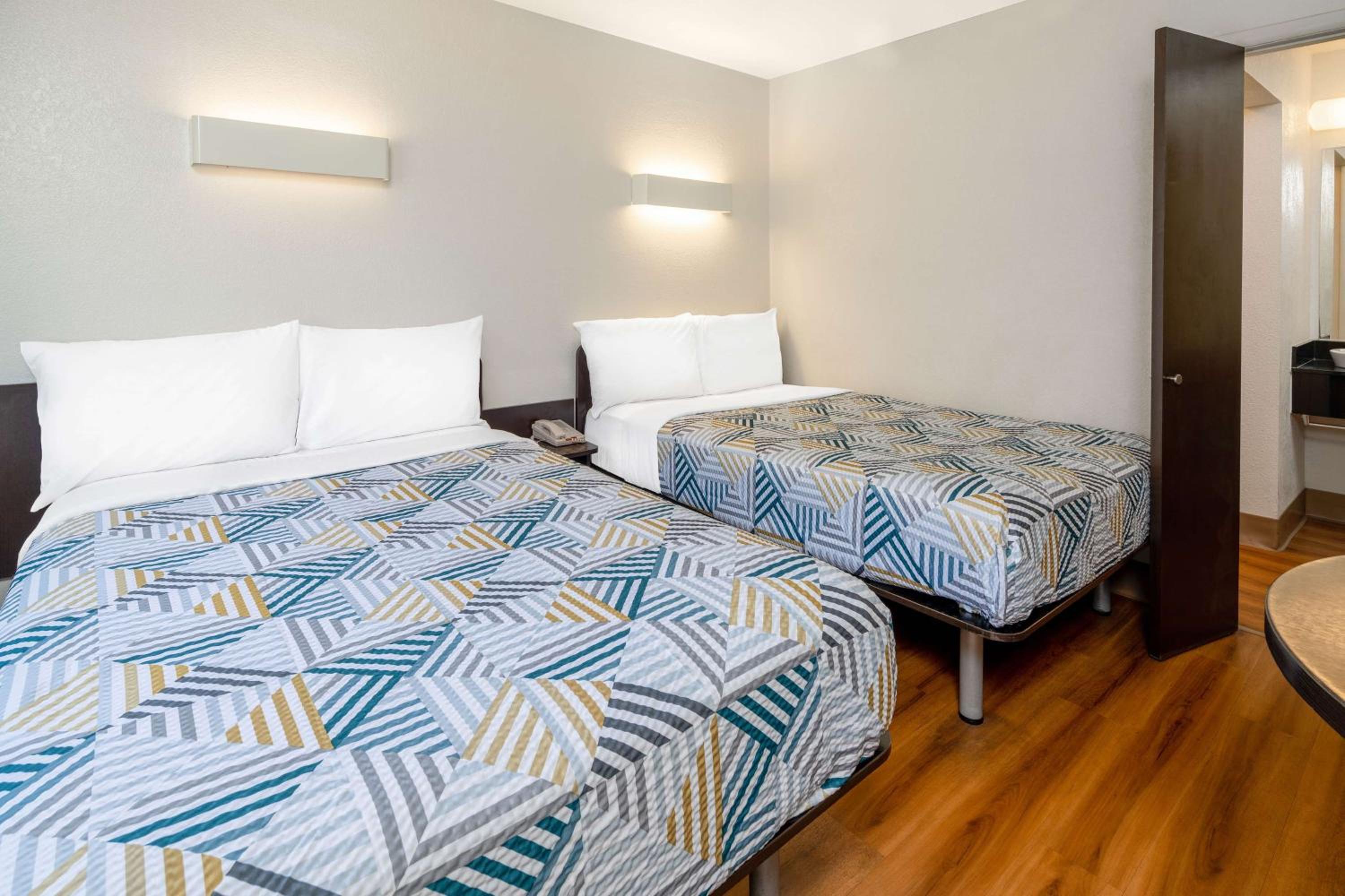 Quadruple Room photo 2