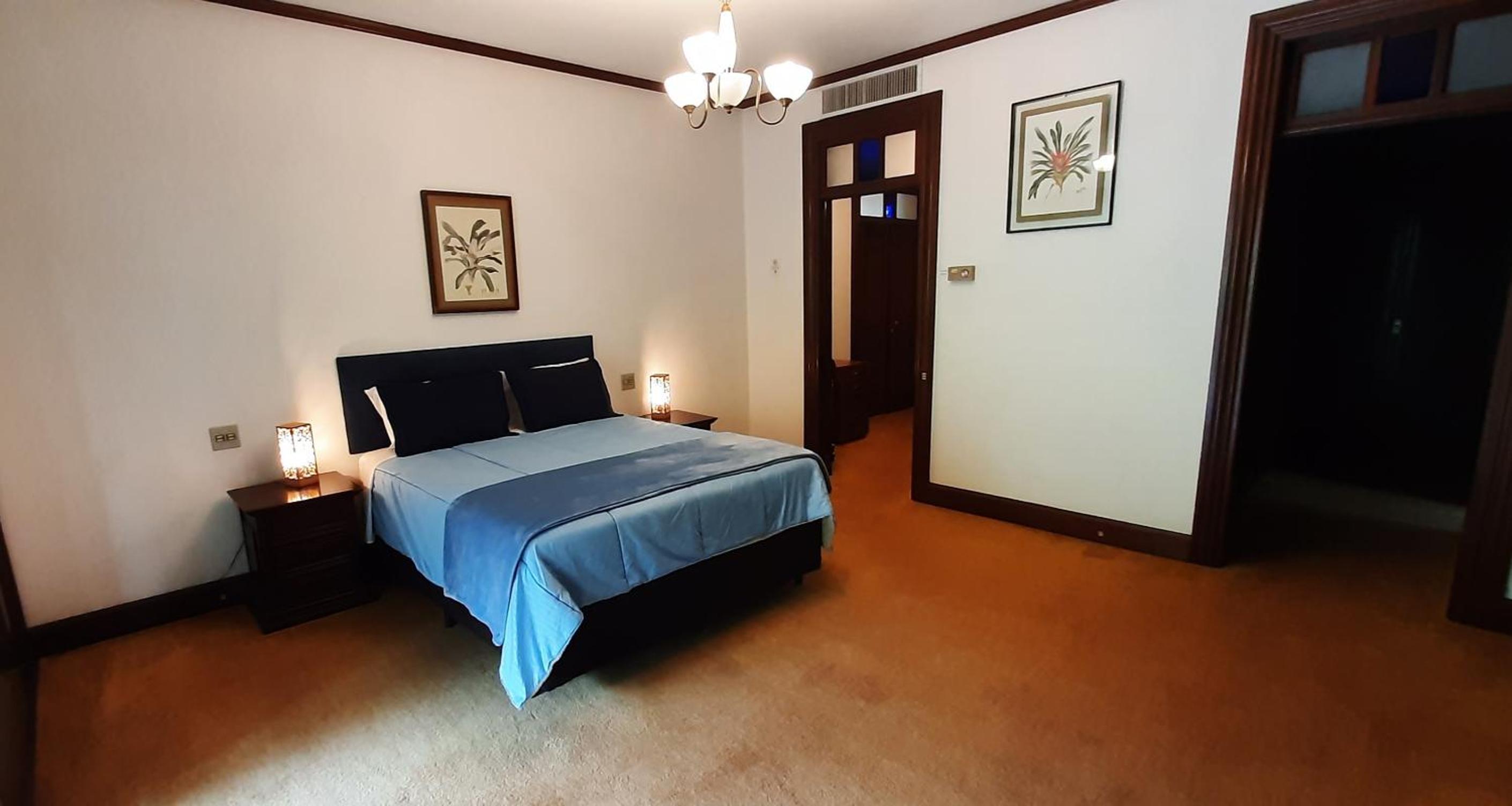 Deluxe Suite - Photo 6