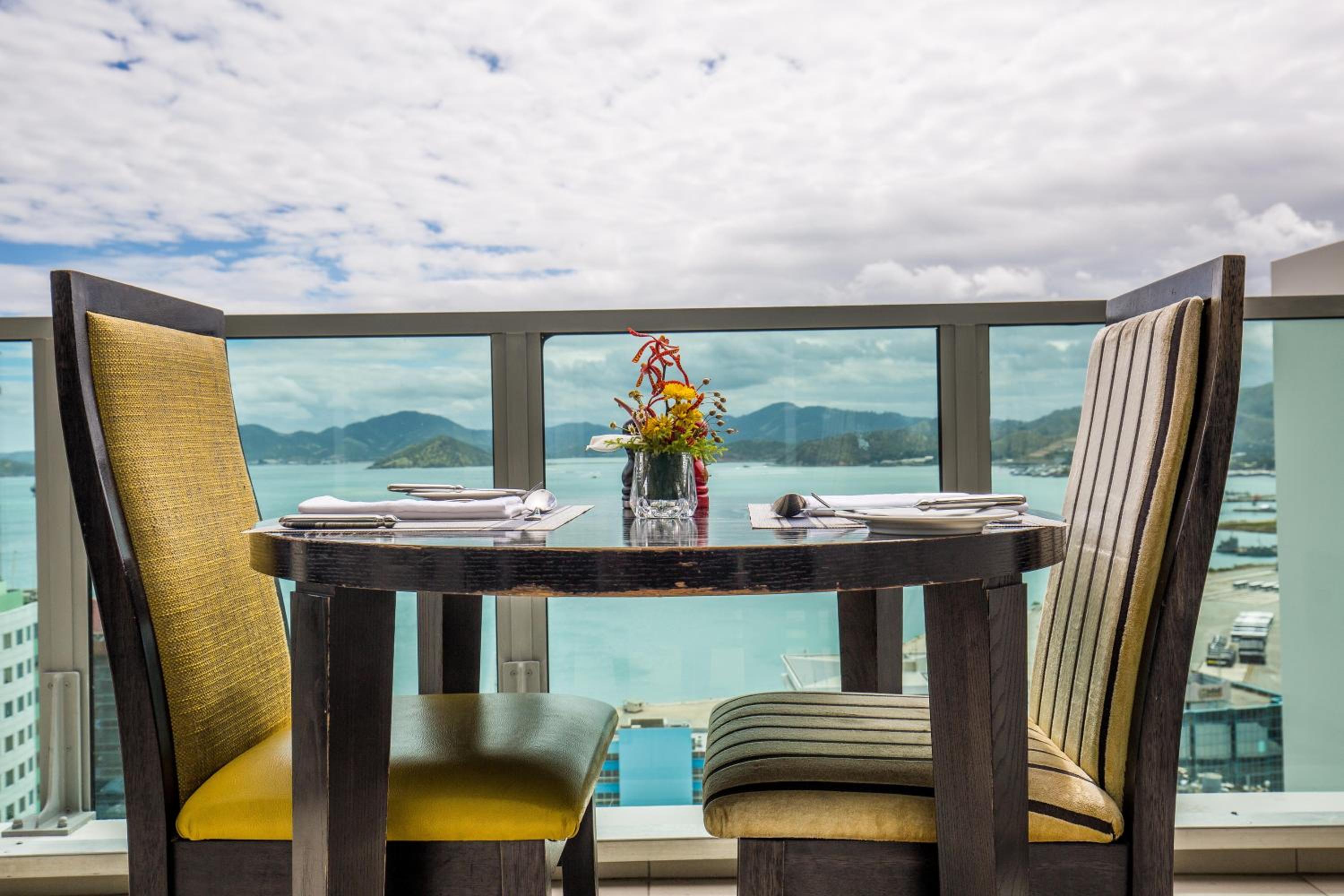 Premium Suite - Harbor View