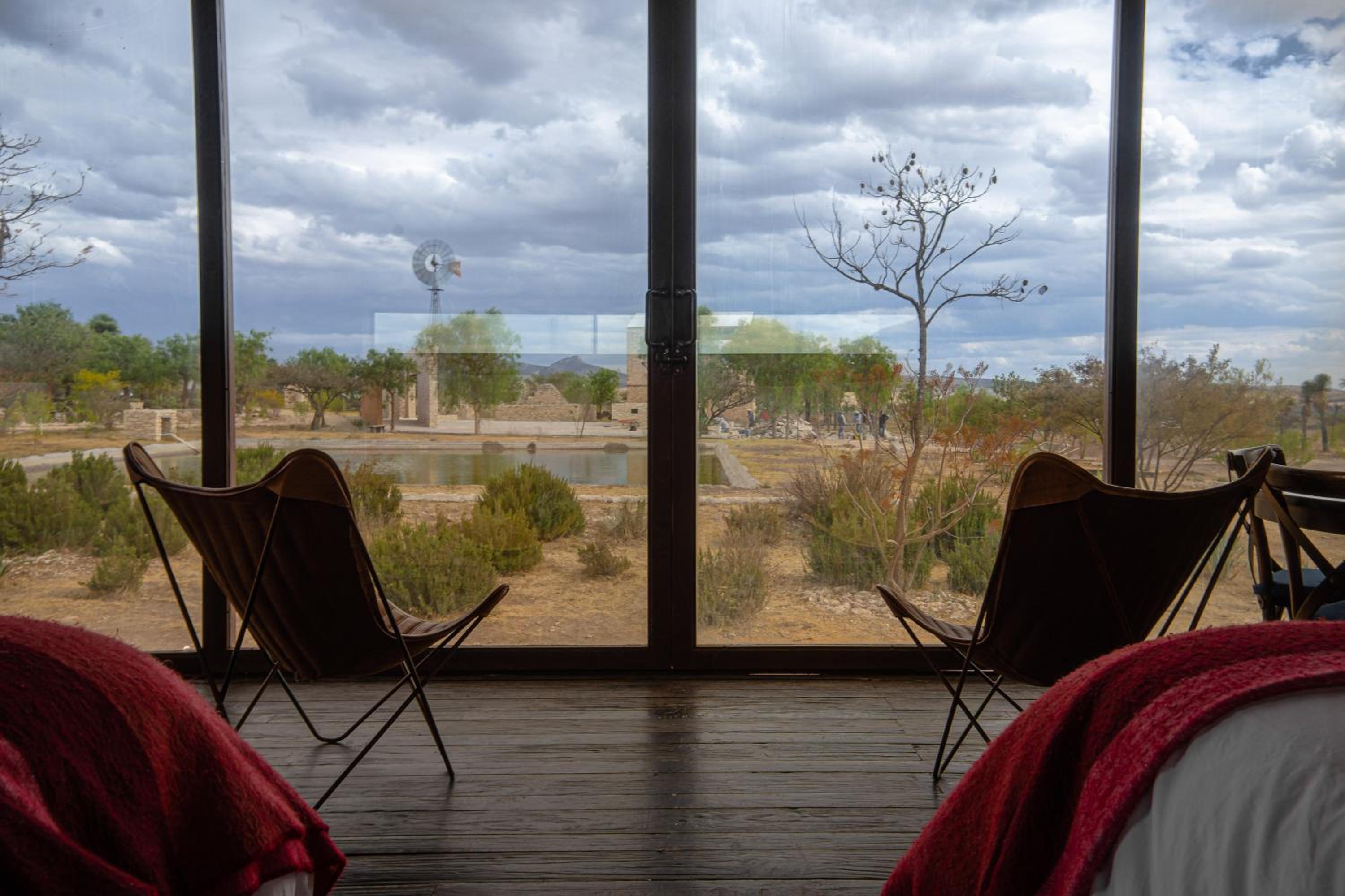 Suite with Lake View - Photo 20