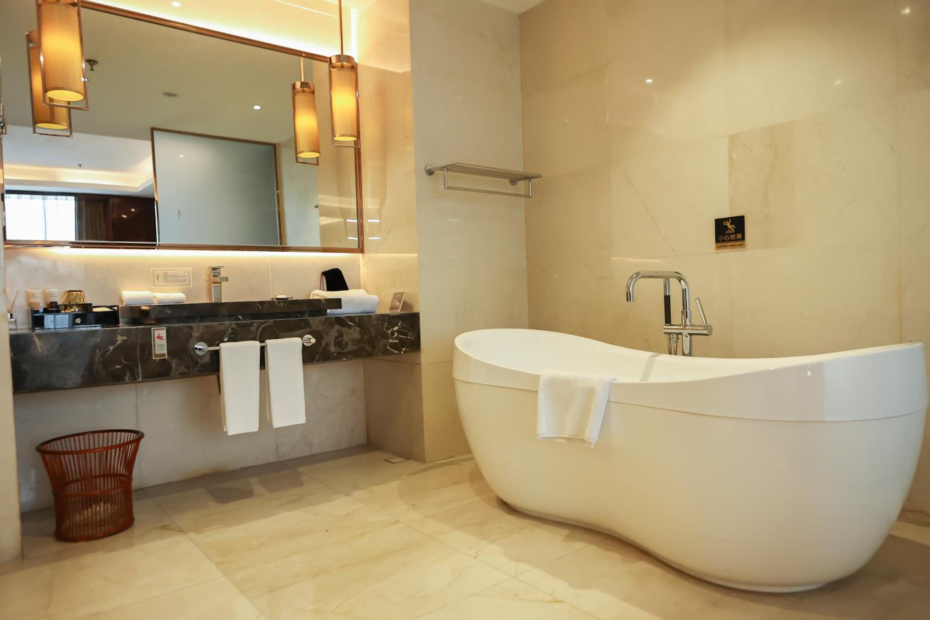 Executive Queen Room photo 3