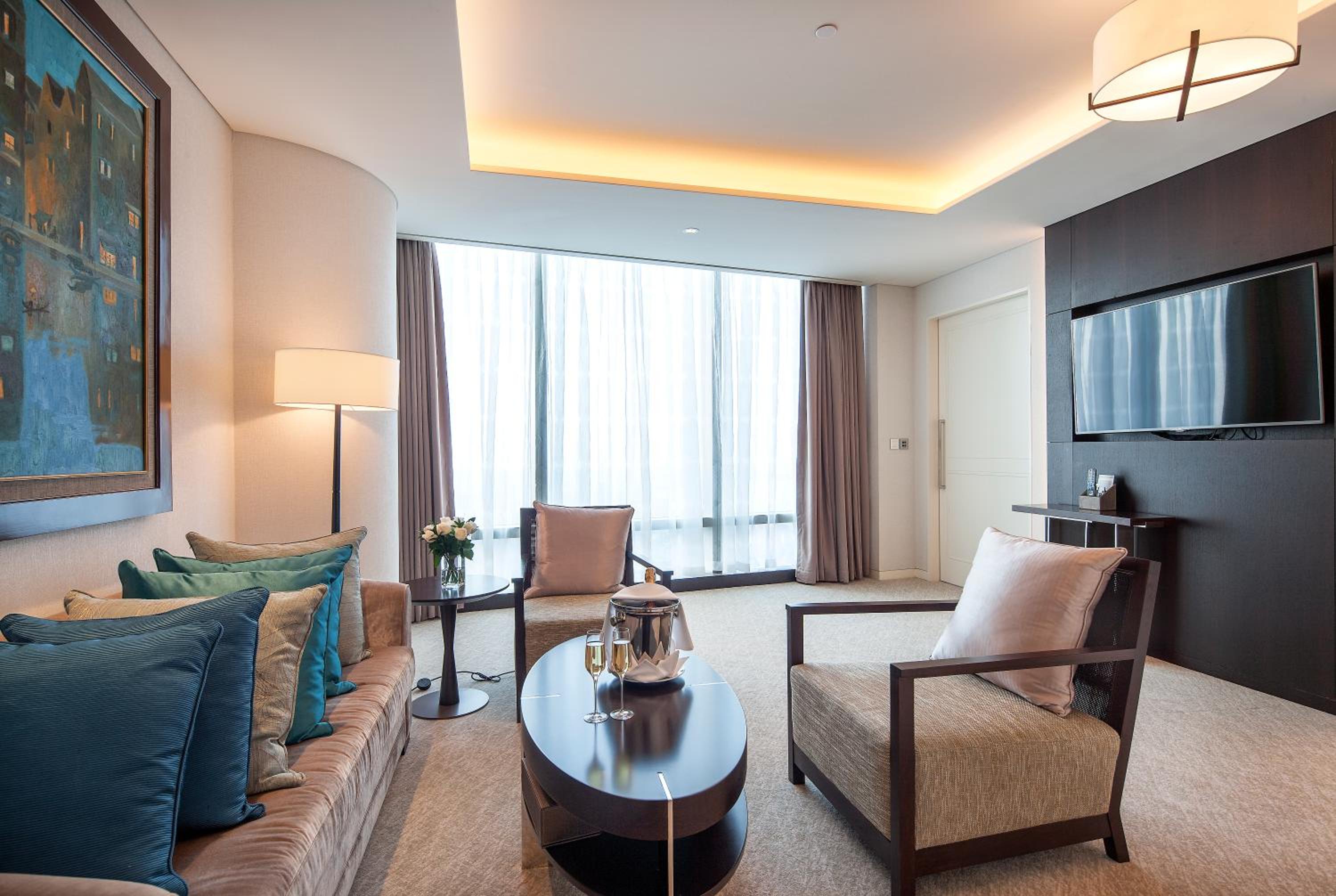 Deluxe Suite photo 2