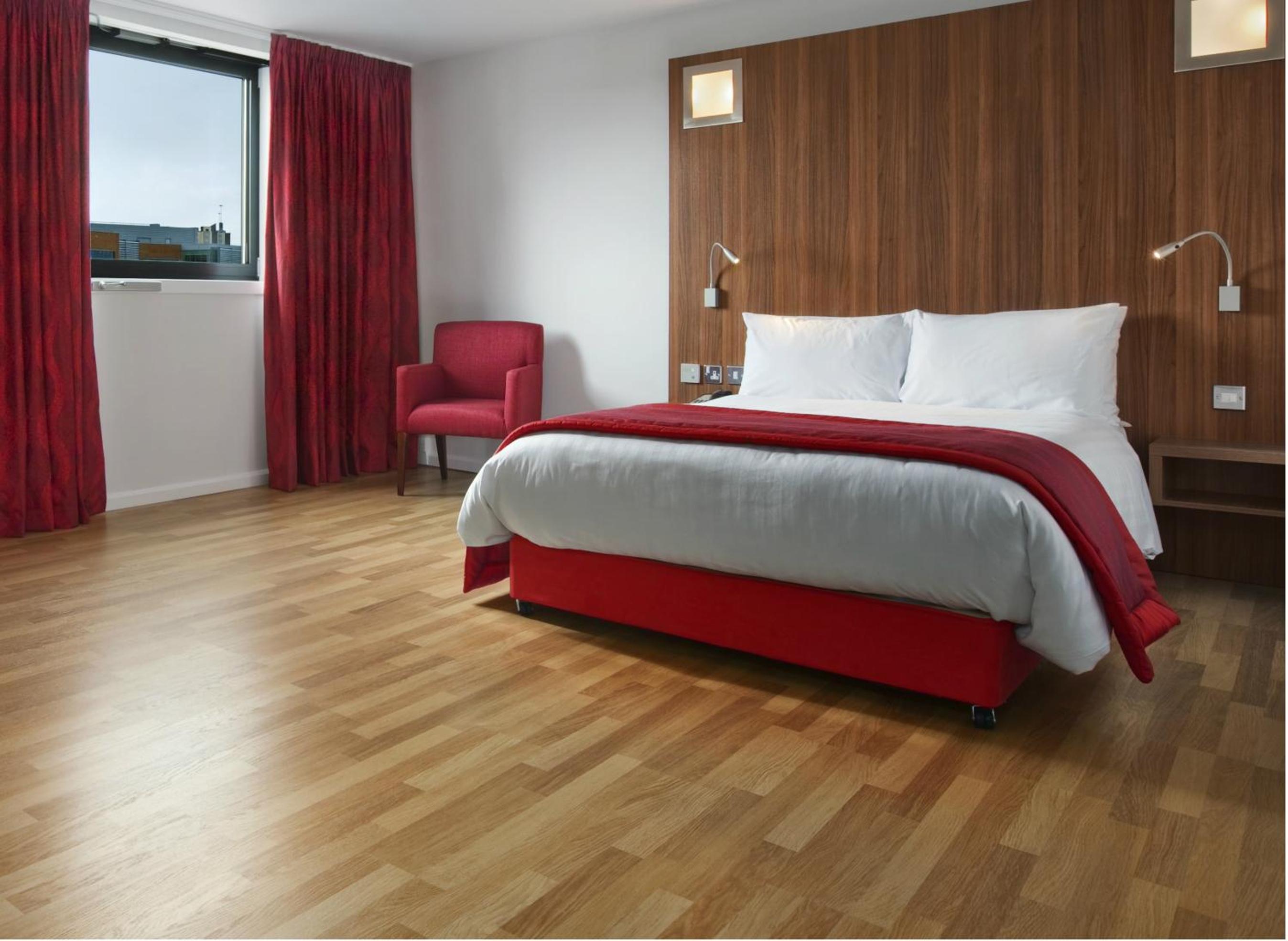 Double Room - Disability Access - Non-Smoking - Photo 3