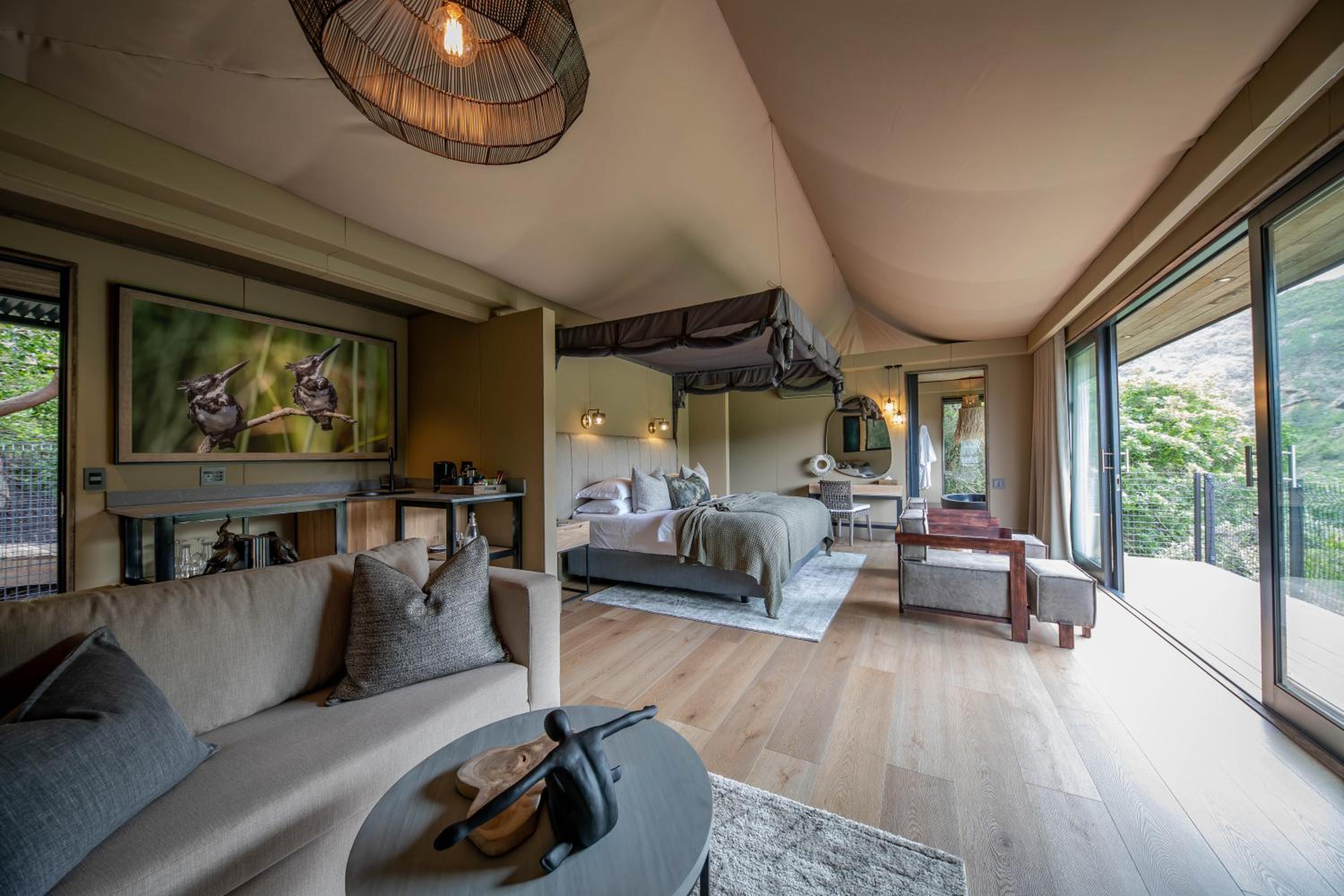 Superior Tented Suite Includes 2 Game Drives - Photo 1