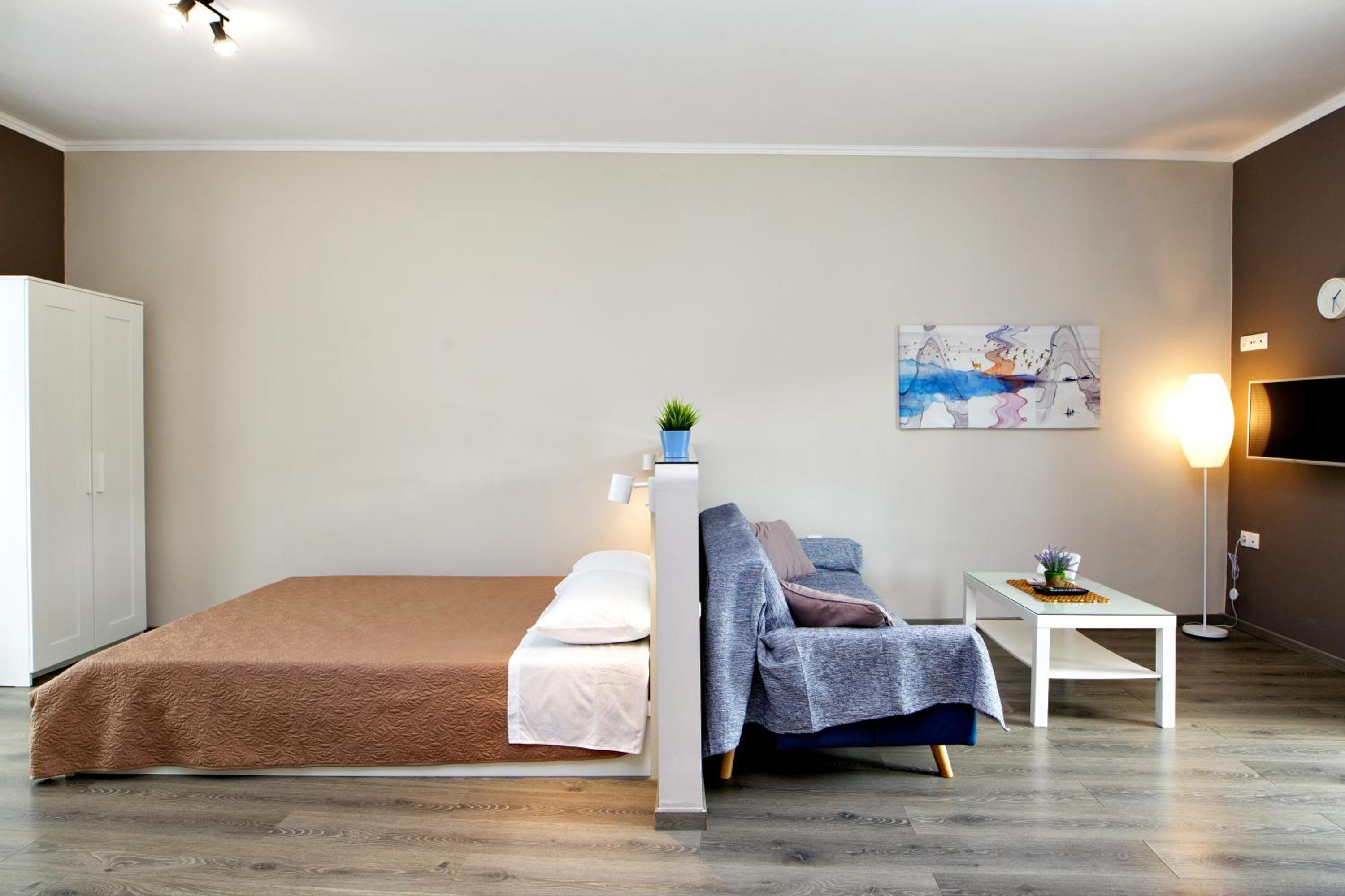 Studio Apartment photo 2
