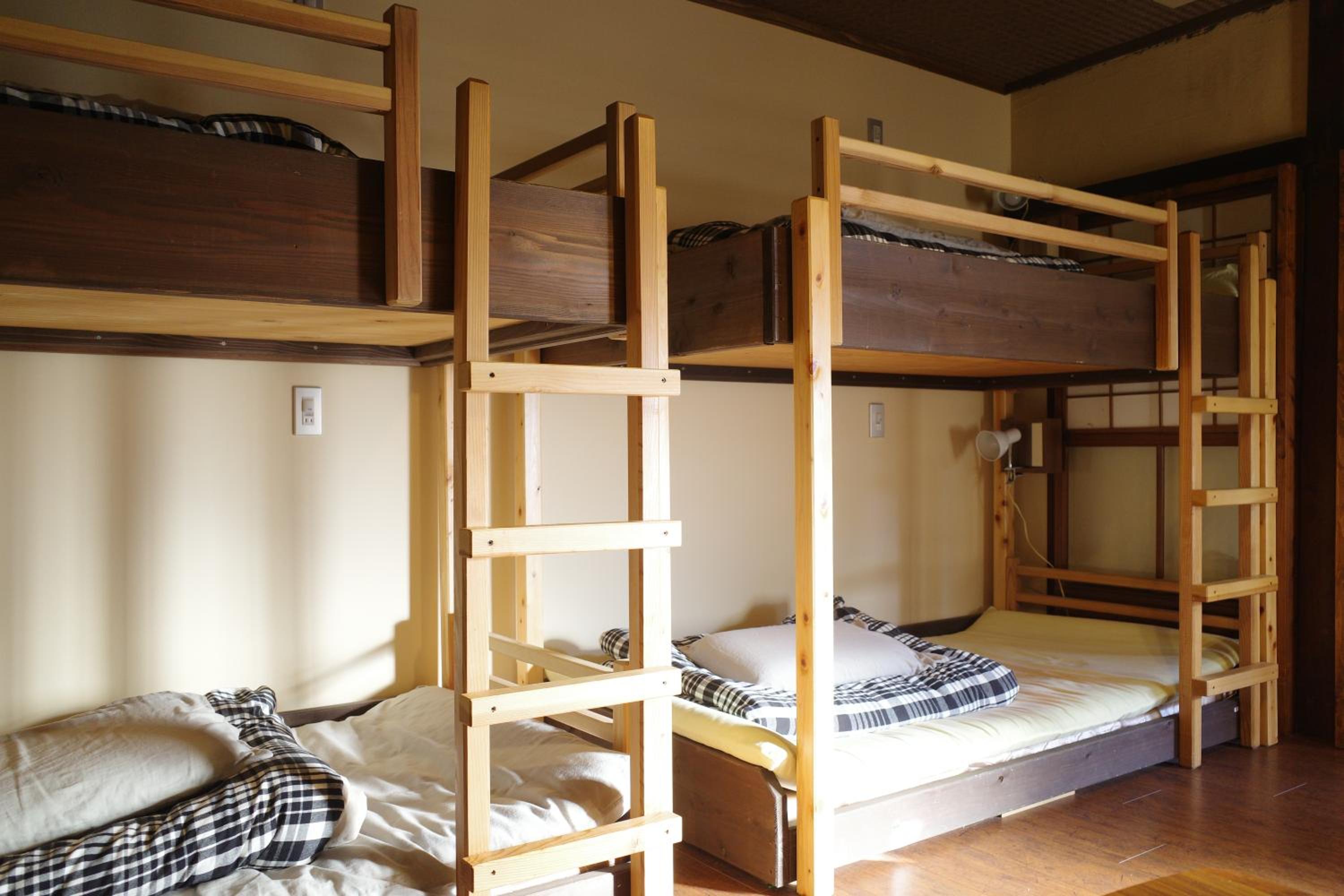 Economy Triple Room With Shared Bathroom