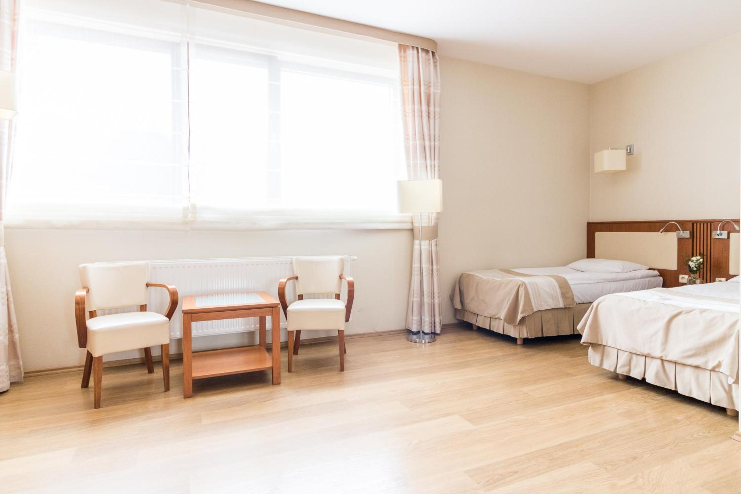 Deluxe Double Room - Photo 8