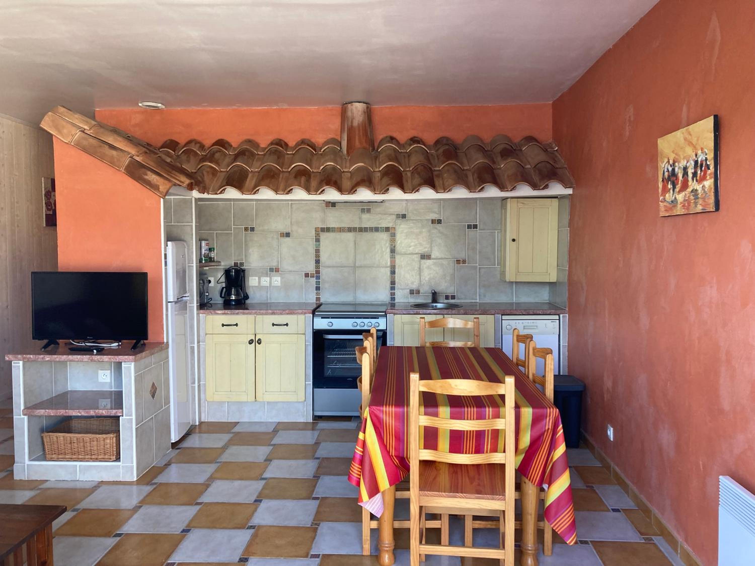 Two-Bedroom House photo 3