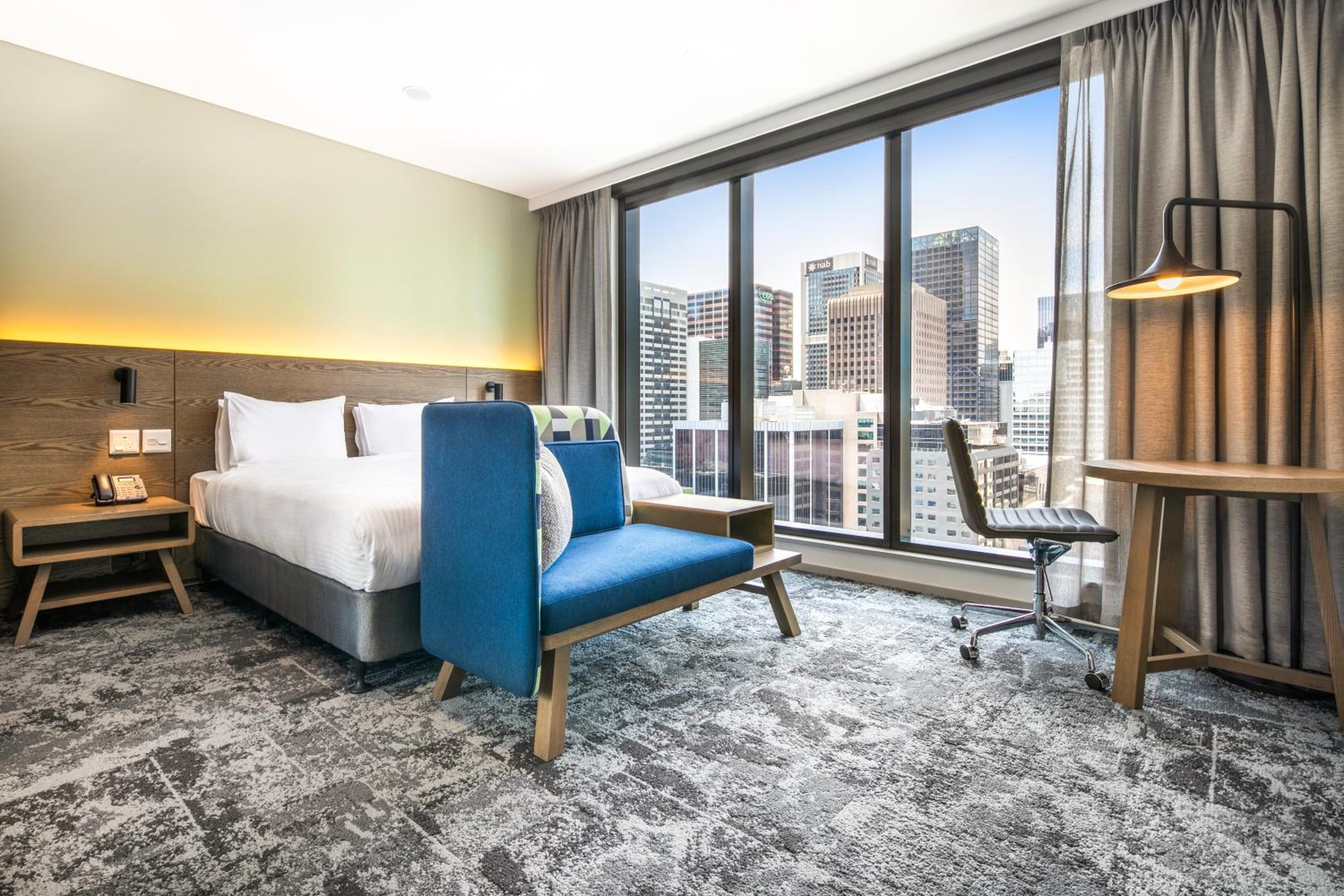 Standard Queen Room - Accessible with Free Breakfast - Photo 1