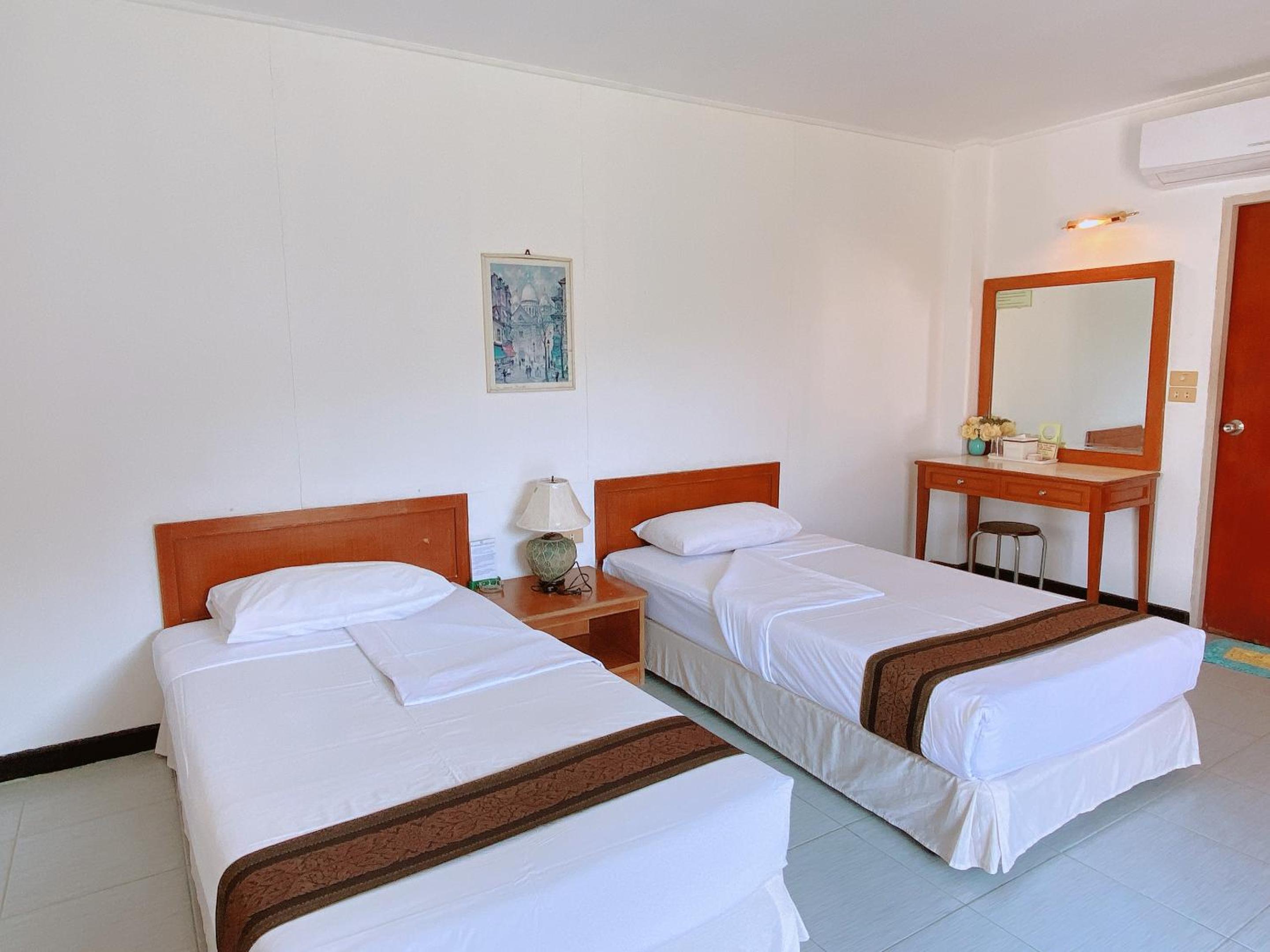 Superior Twin Room - Photo 1