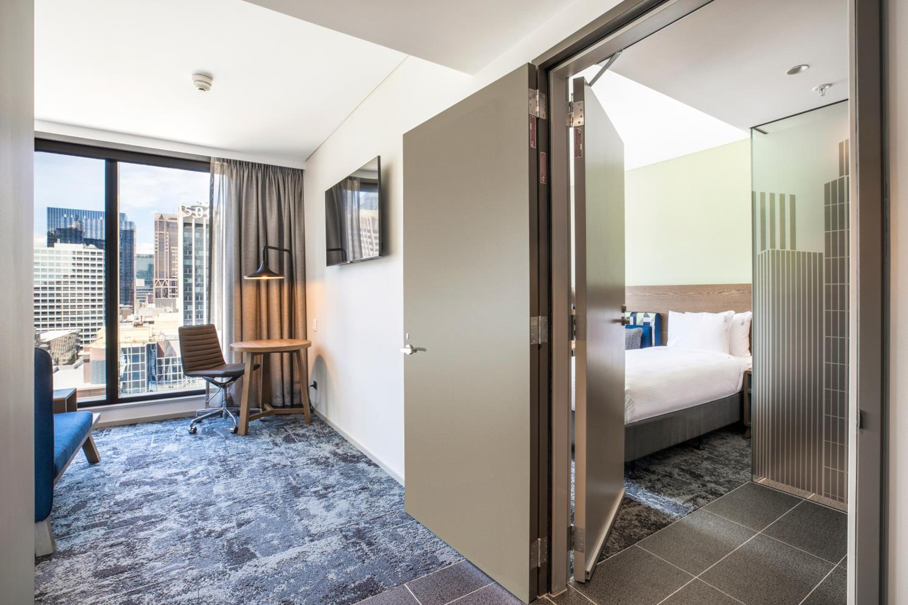 Standard Queen Room - Accessible with Free Breakfast - Photo 6