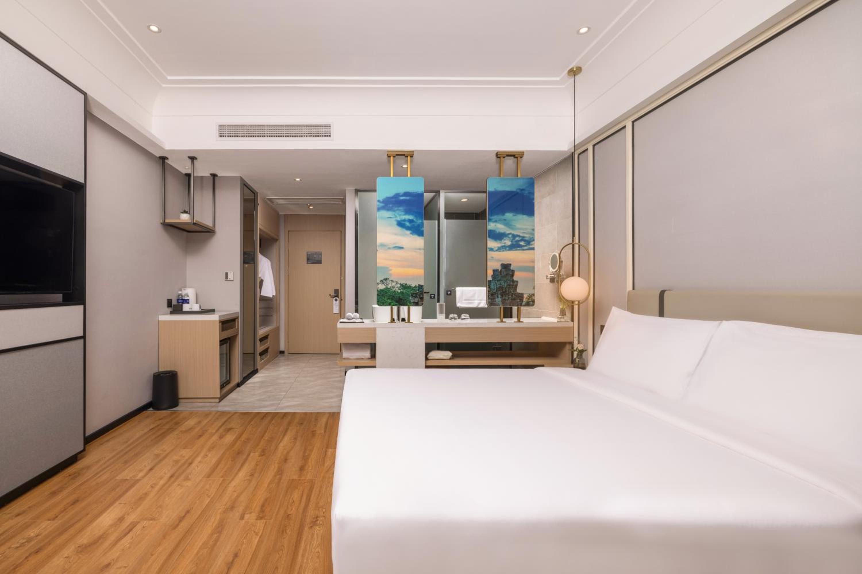 Superior King Room - Photo 1