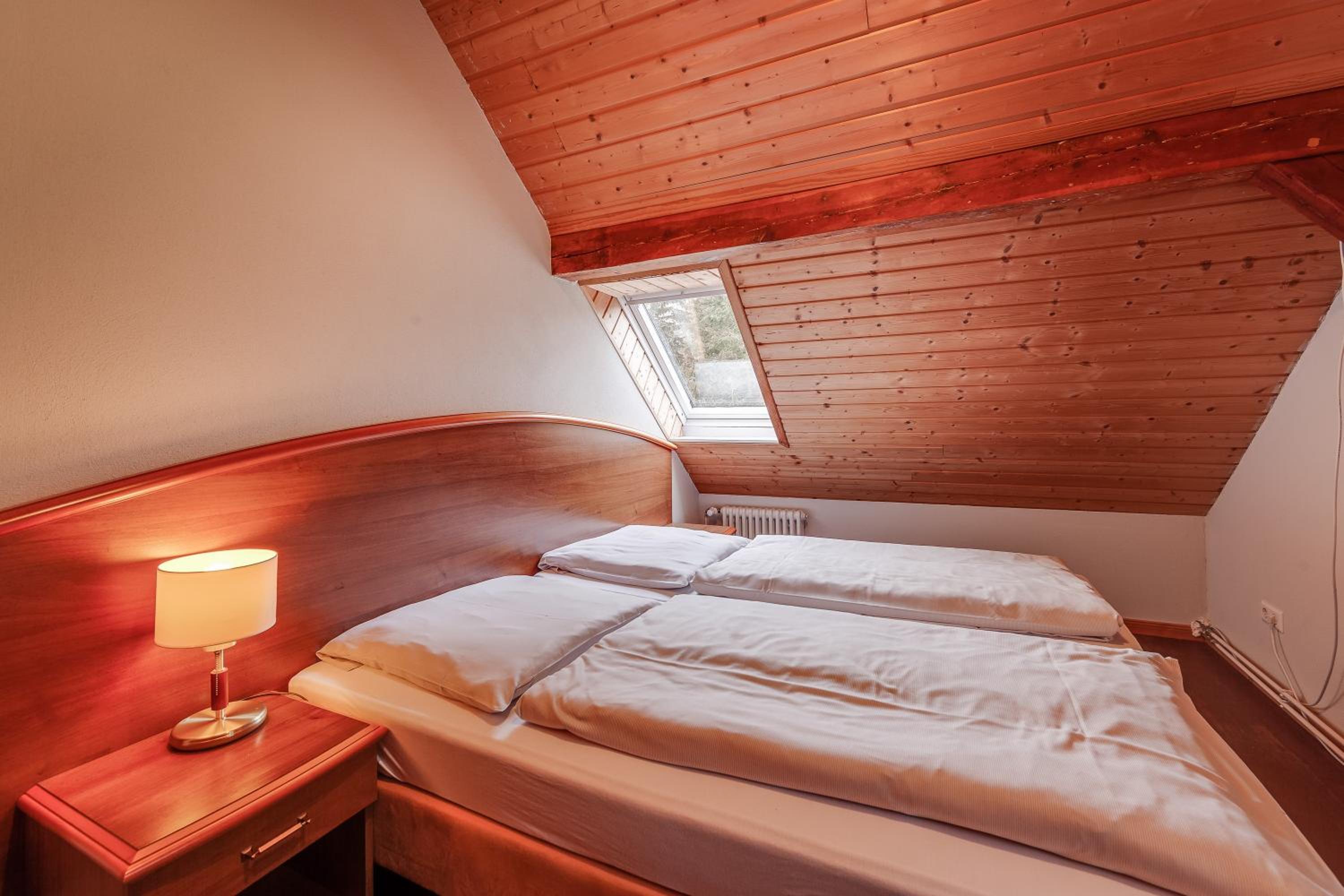 Holiday Home (8 Adults)