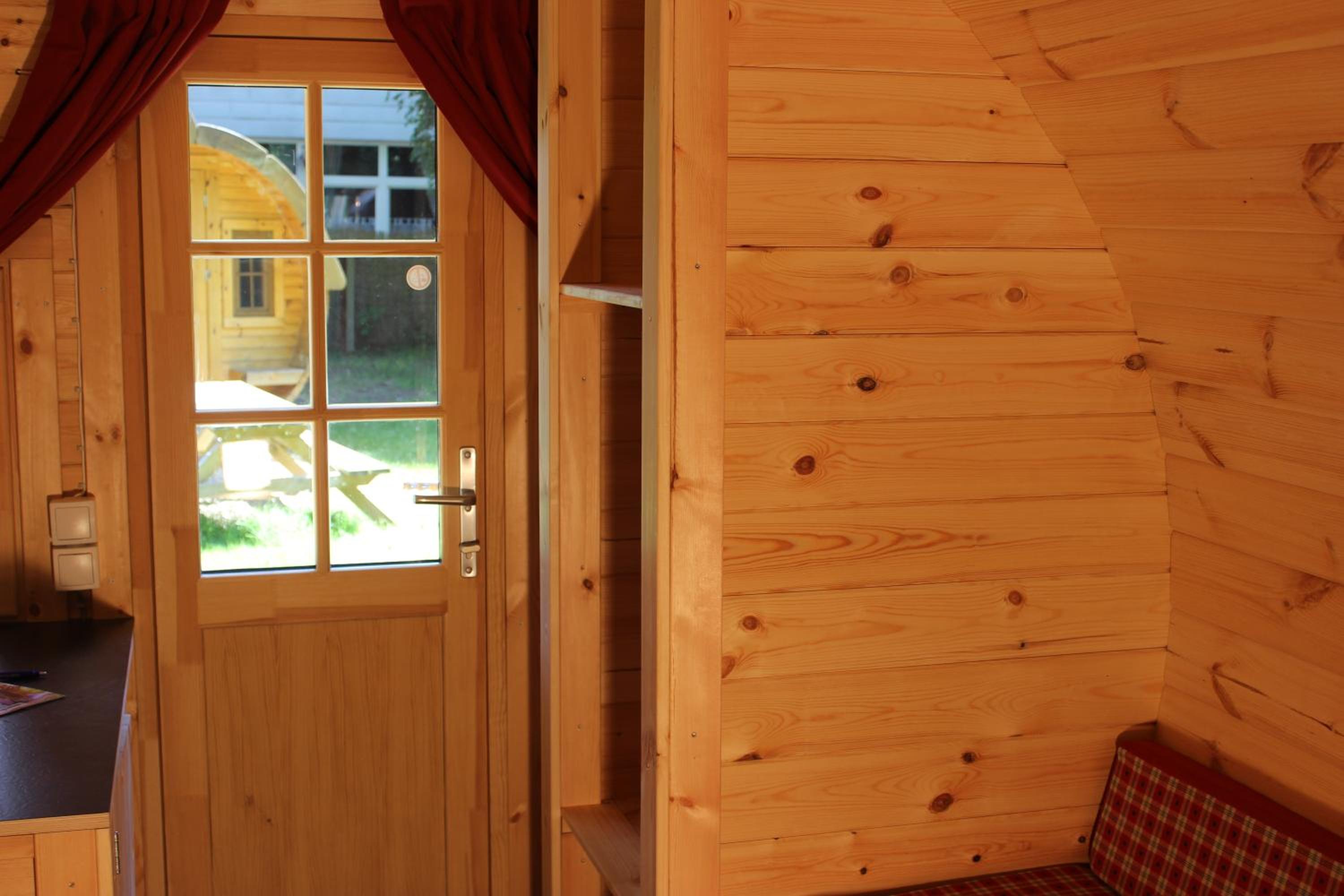 Family Bungalow - Photo 7
