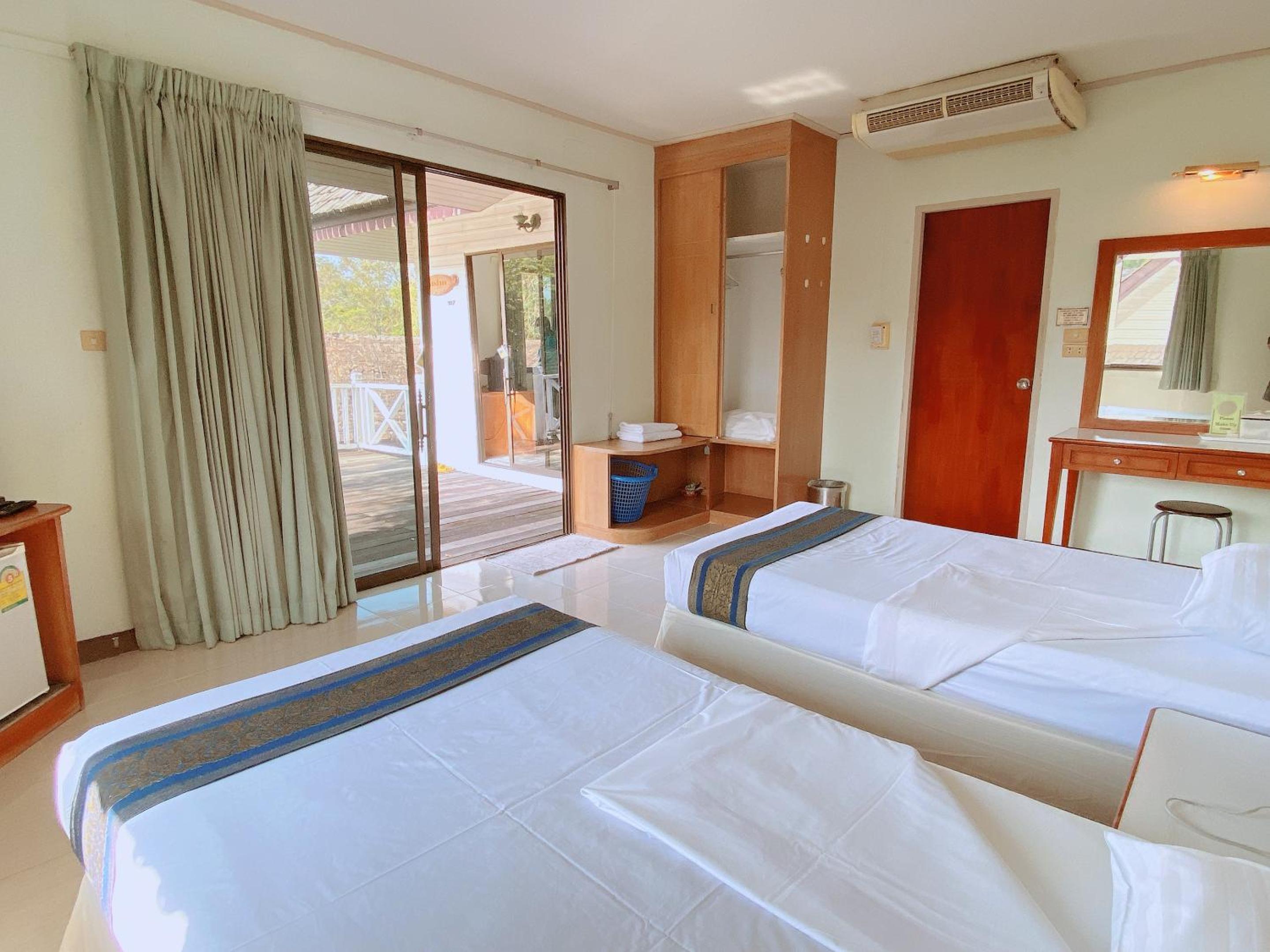 Superior Twin Room - Photo 6