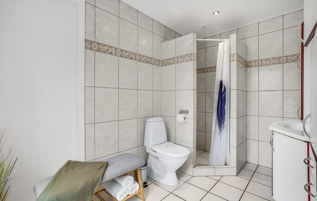 Three-Bedroom House photo 2