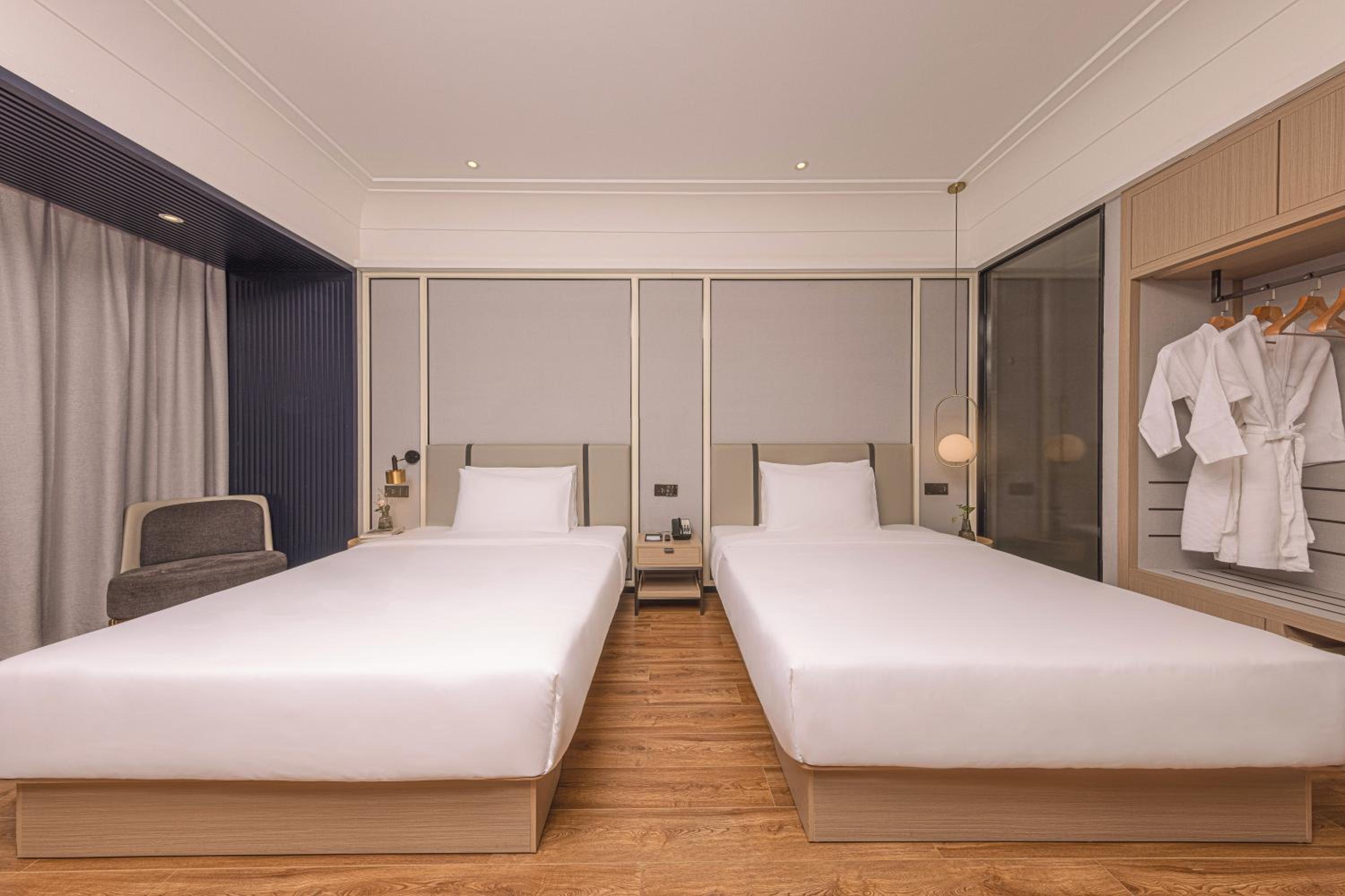 Superior Twin Room - Photo 2