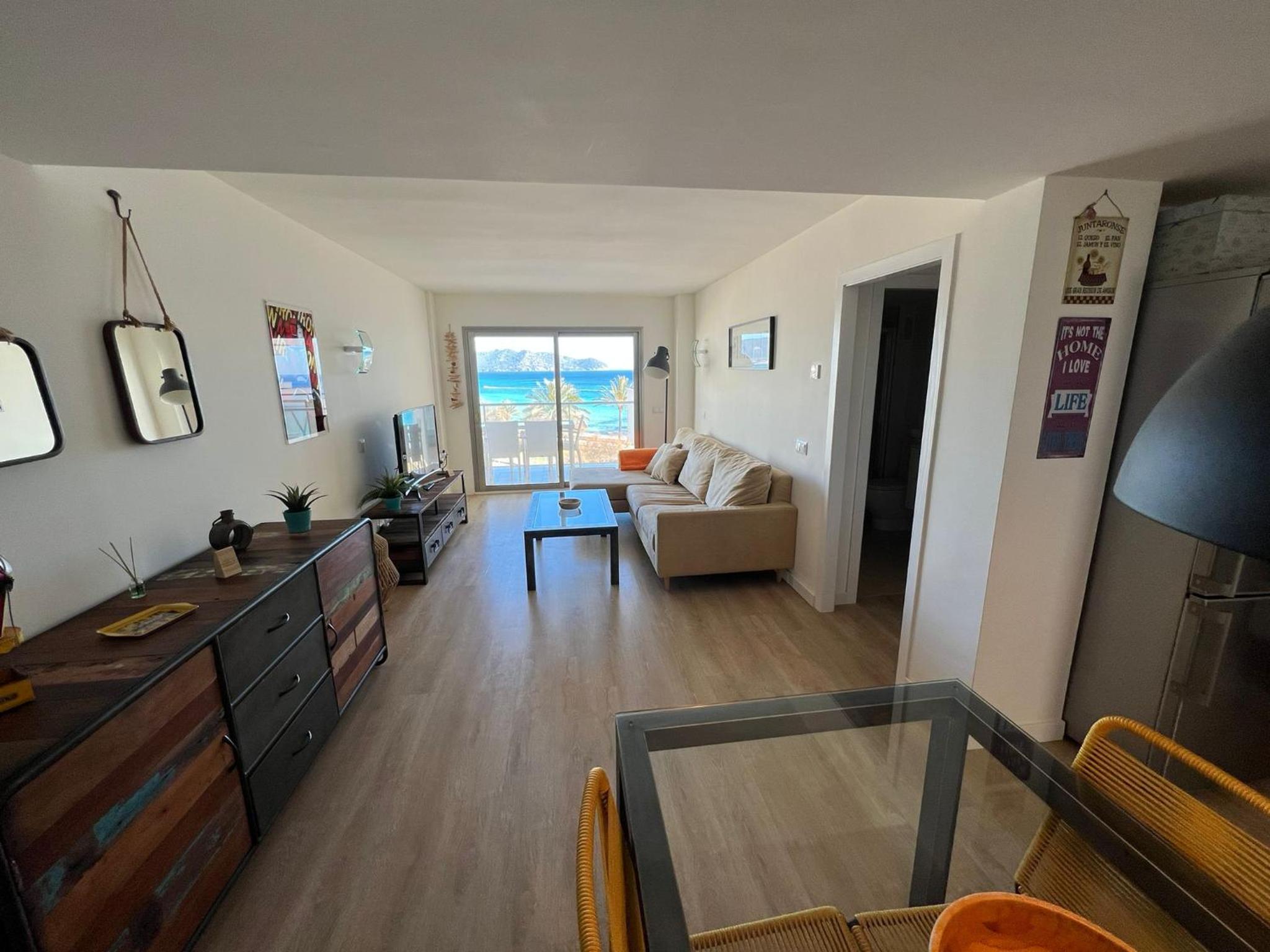 Apartamento con vista al mar