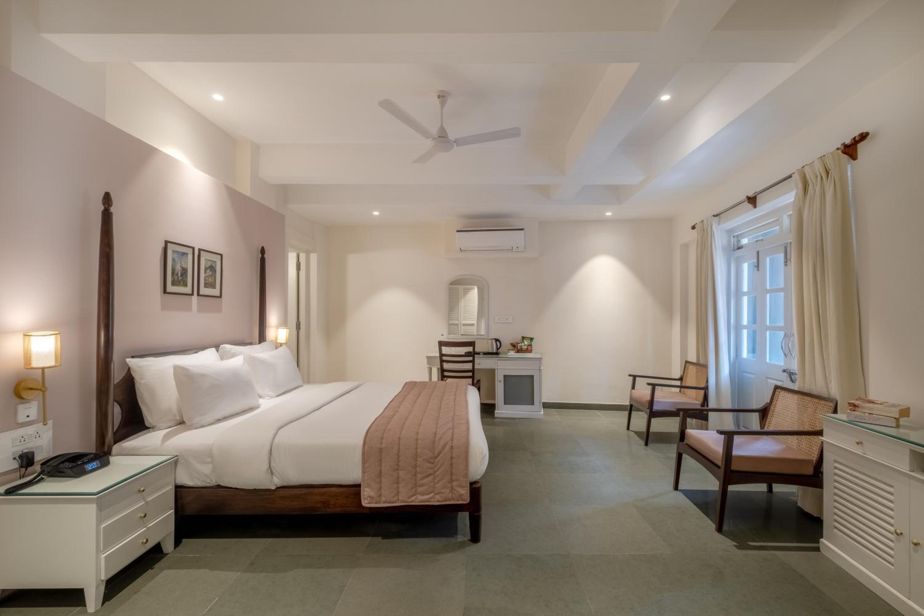 Superior Twin Room - Photo 1