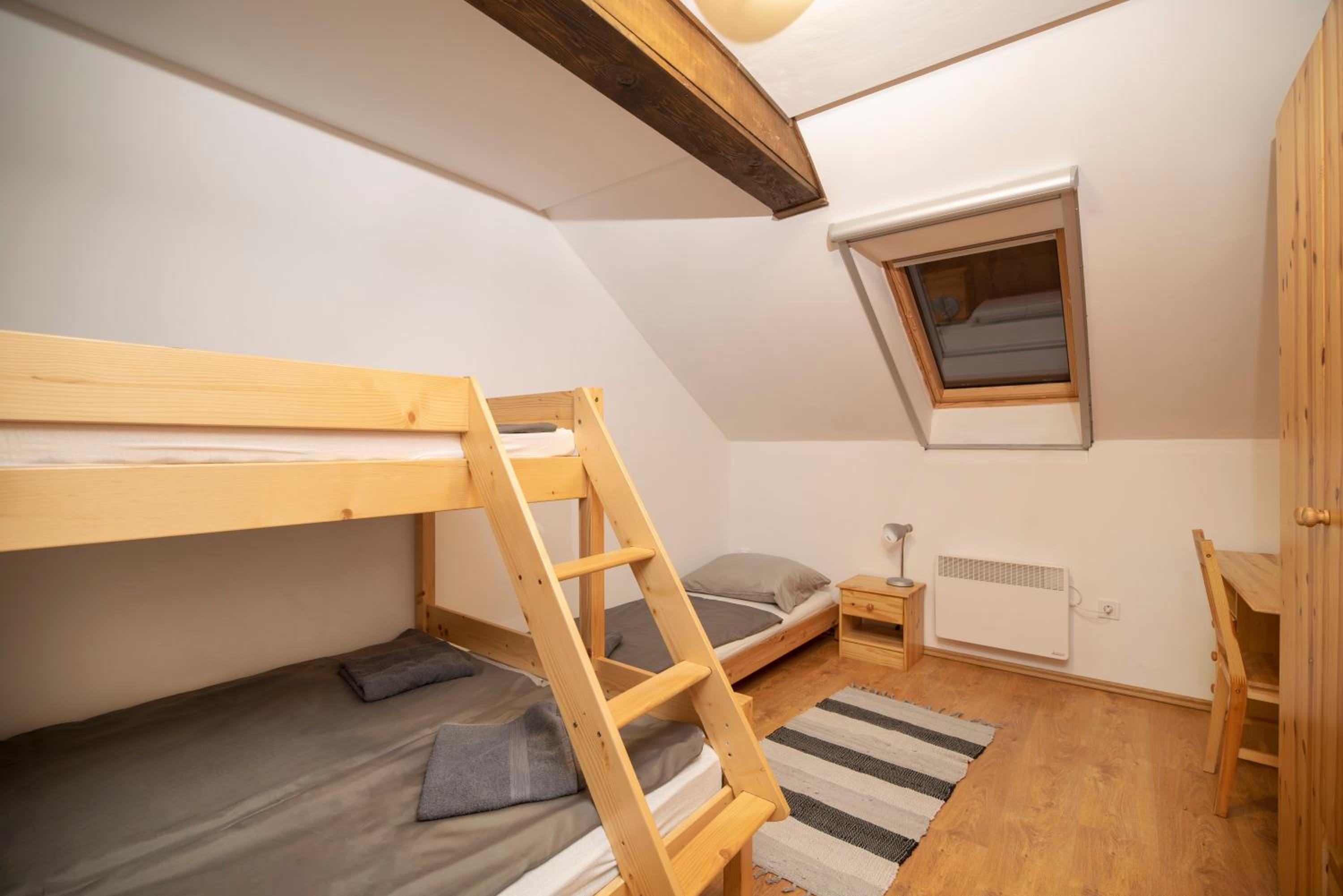 Double Room with Private Bathroom photo 2