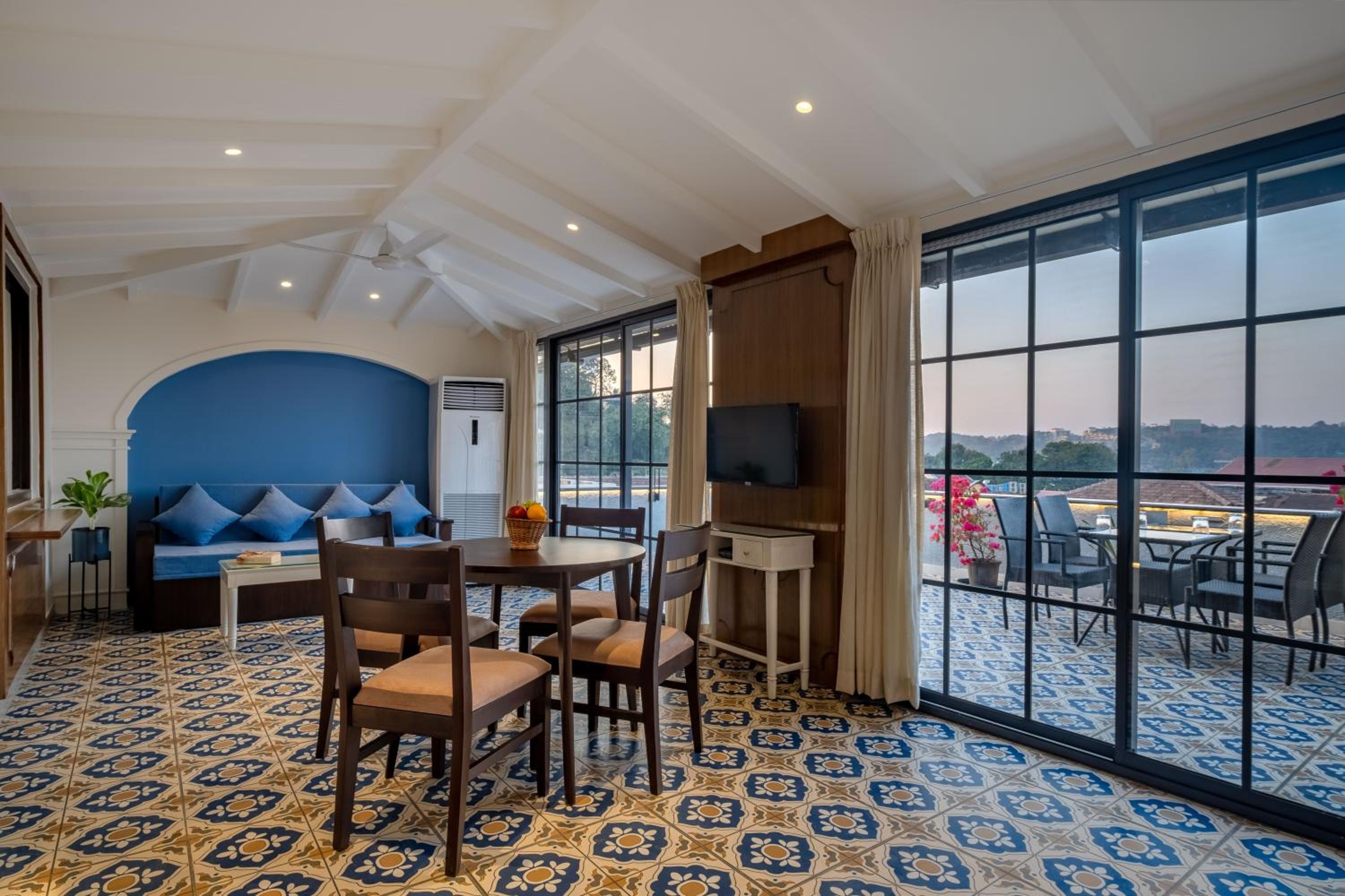 Suite photo 1