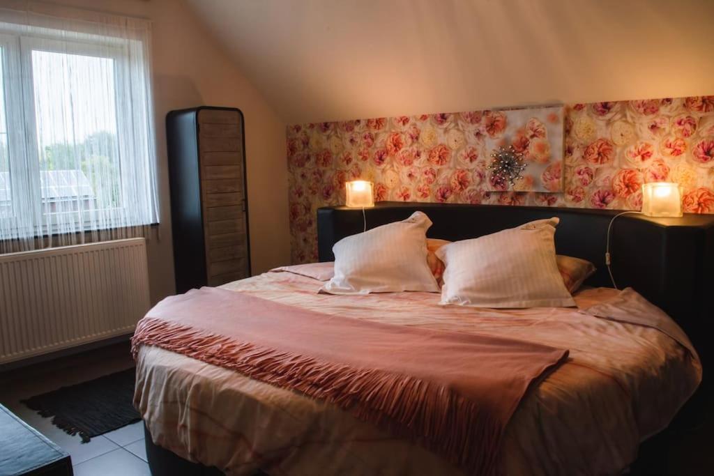 Three-Bedroom House photo 1