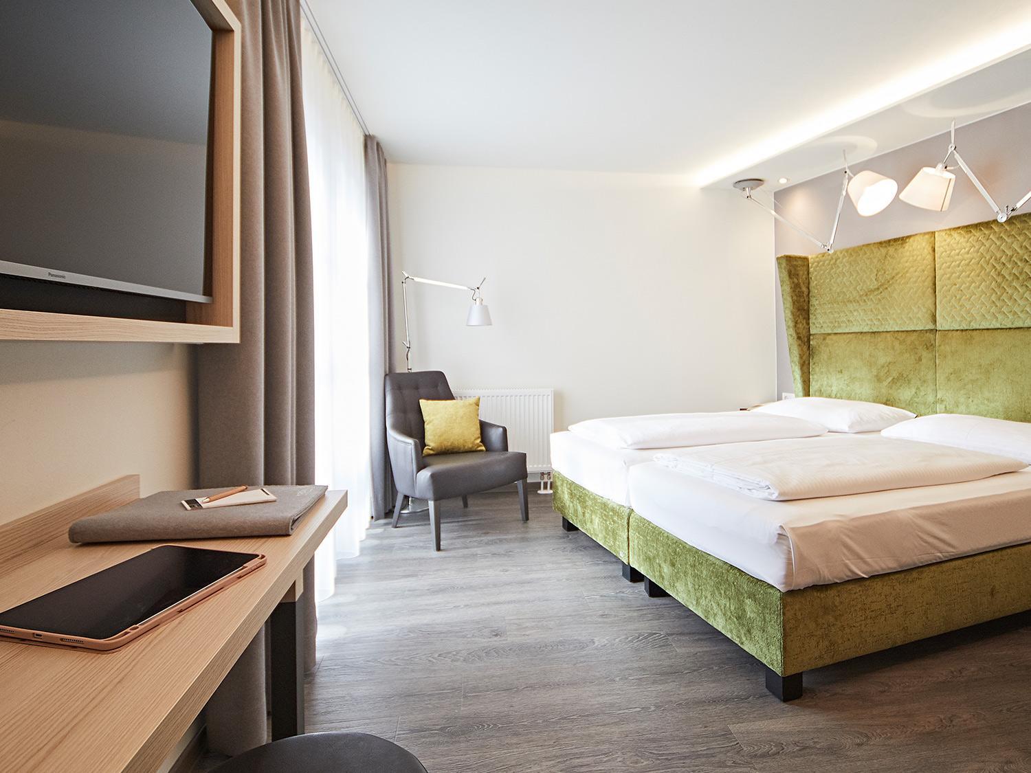 Double Room with Balcony - Photo 4