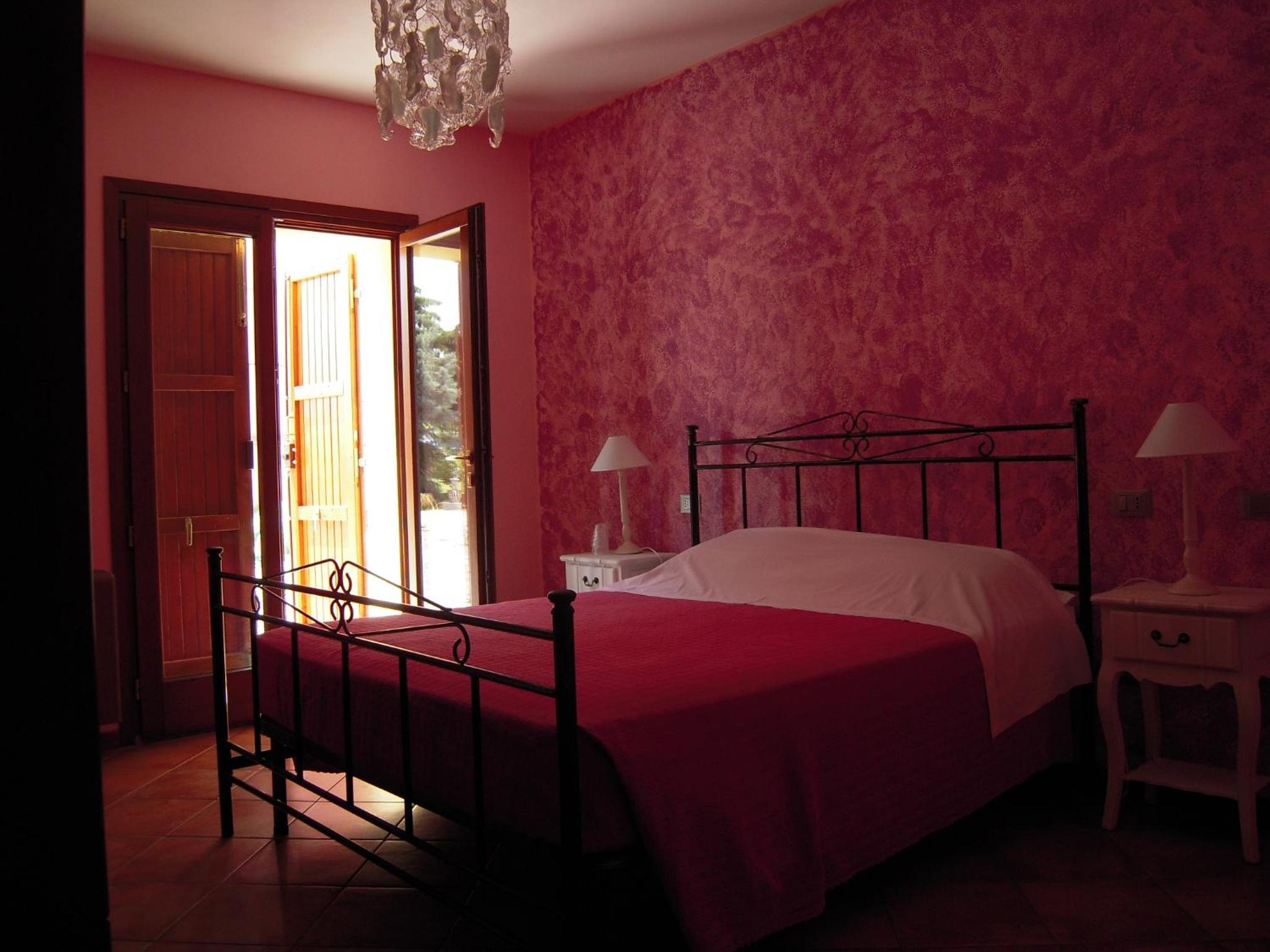 One-Bedroom Apartment with Sofa Bed photo 2