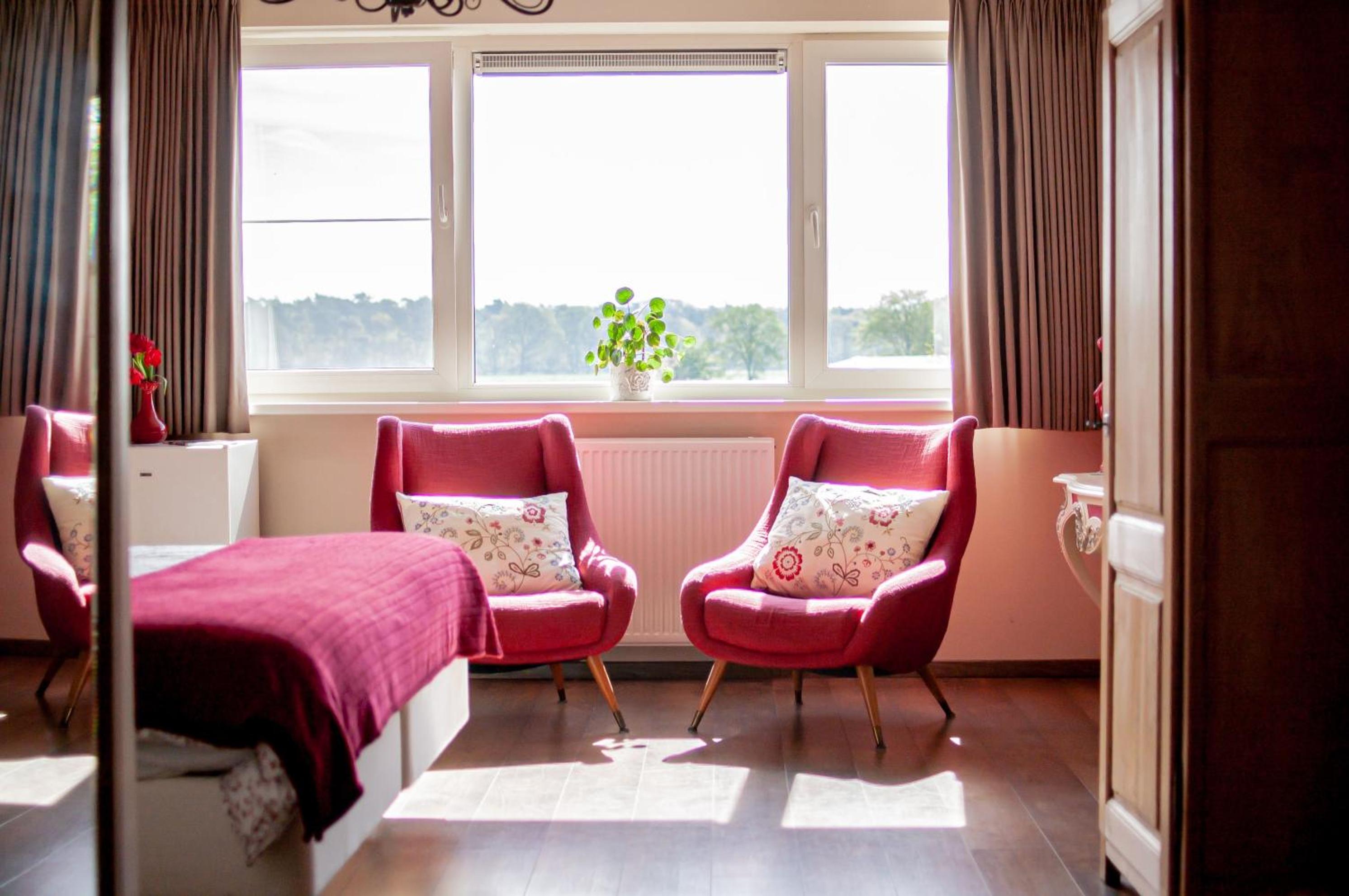 Deluxe Triple Room photo 2