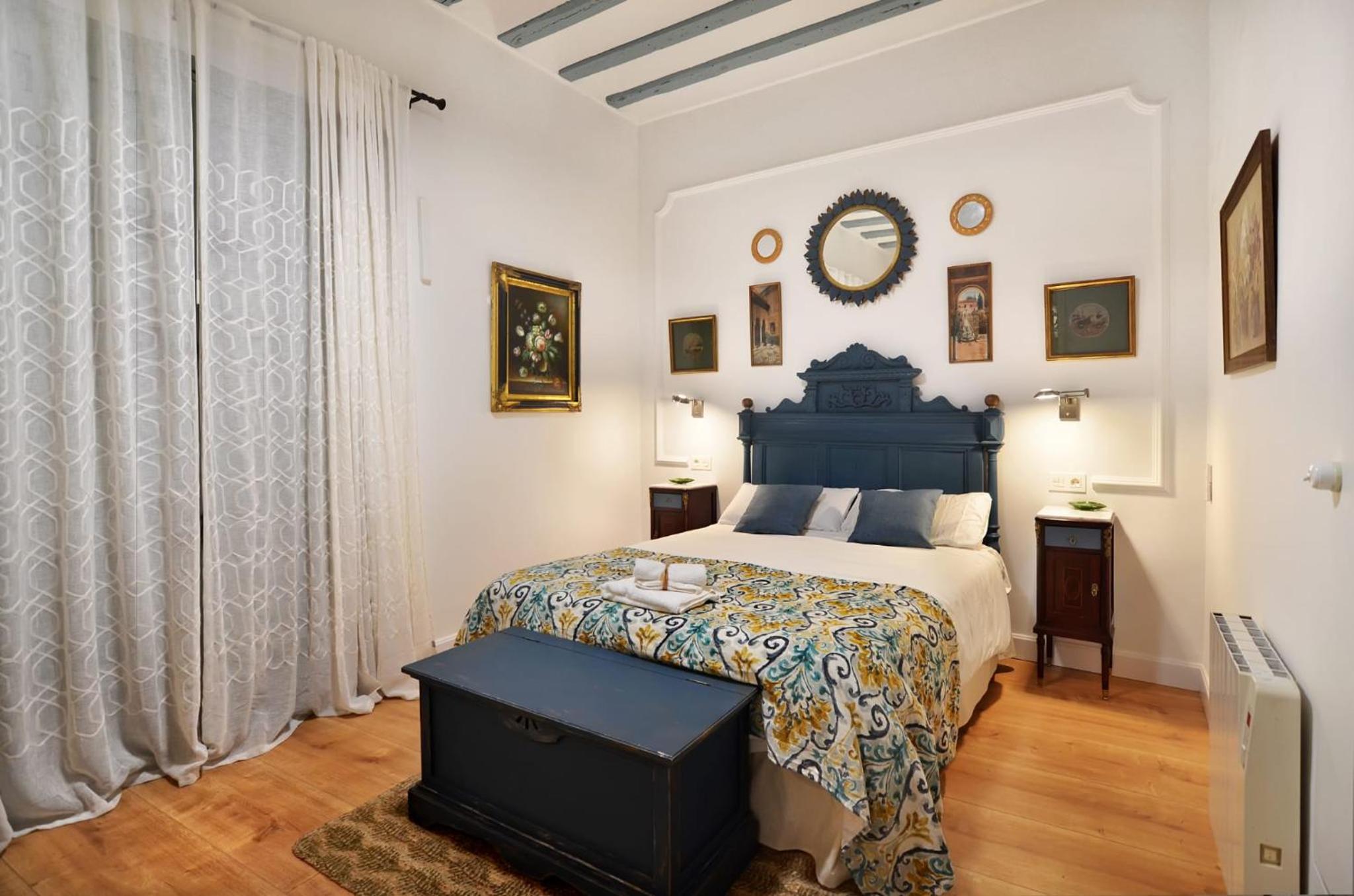 Double Room with Balcony - Photo 1