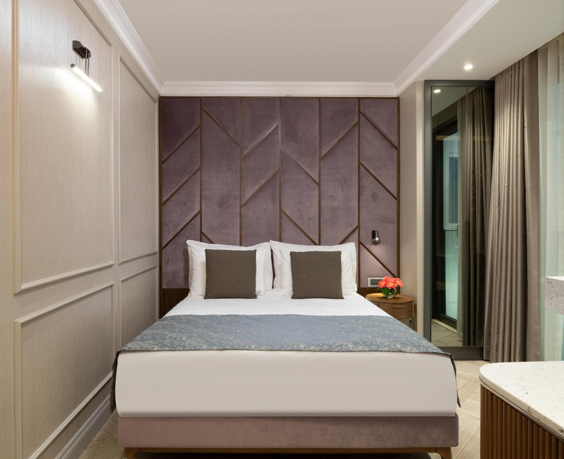 Standard Double Room photo 3
