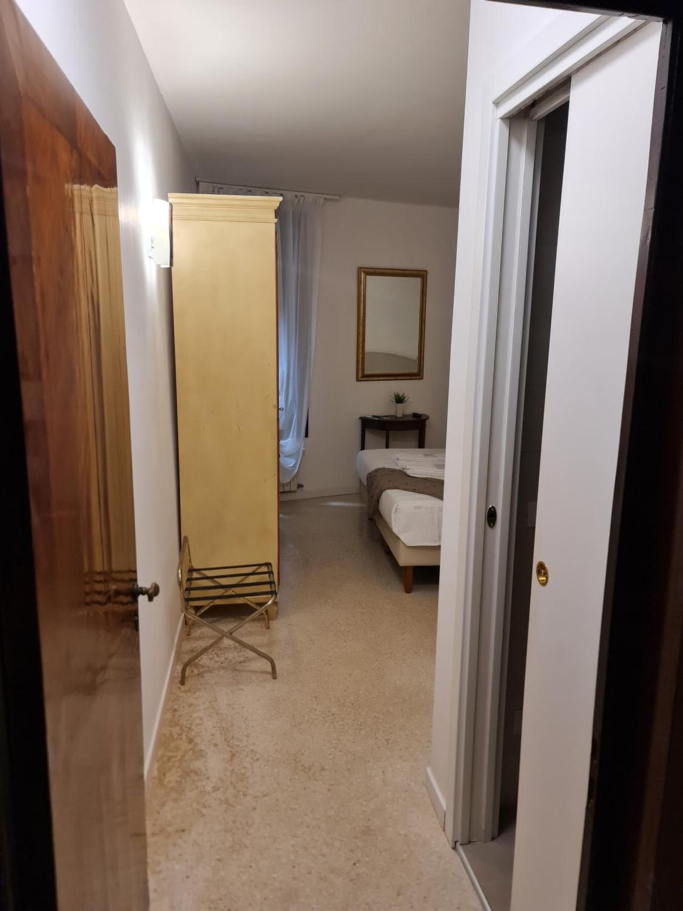Deluxe Double Or Twin Room photo 2