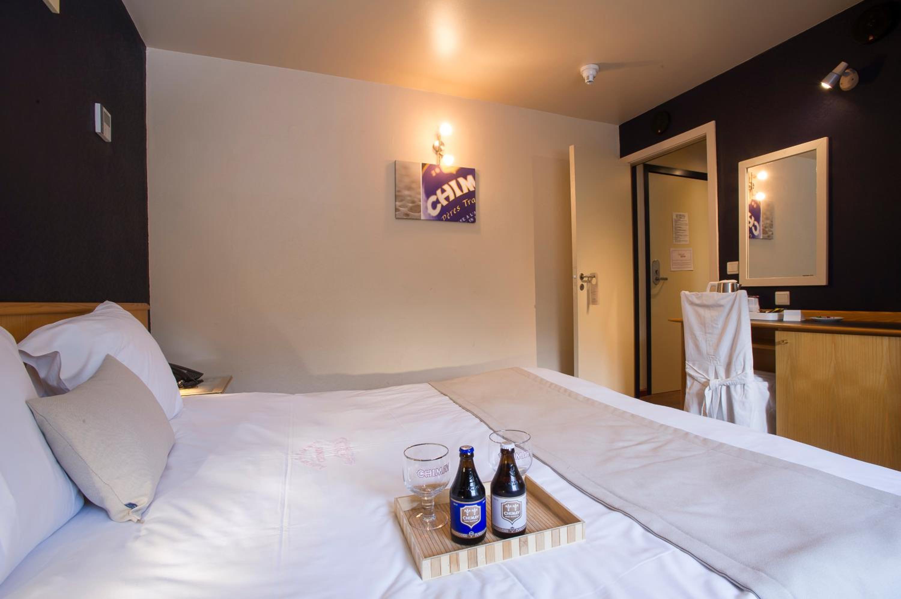 Double Room with Garden View - Photo 4