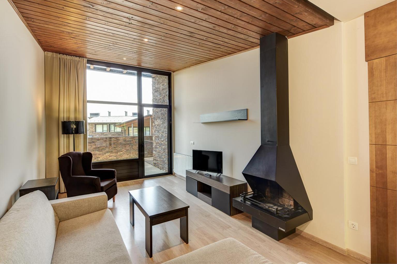 Apartment - Ground Floor - Photo 1