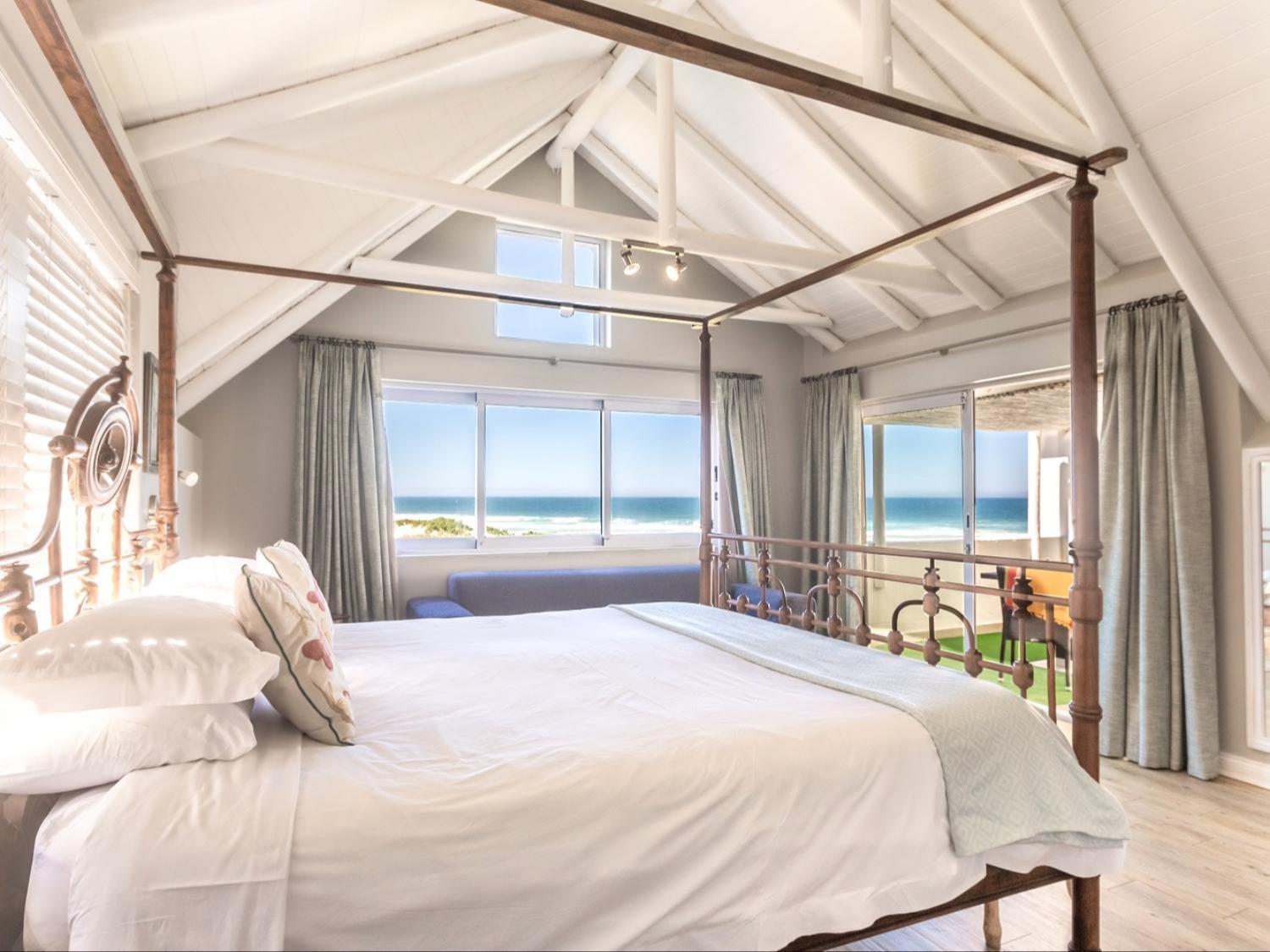 Deluxe King Room - Photo 17