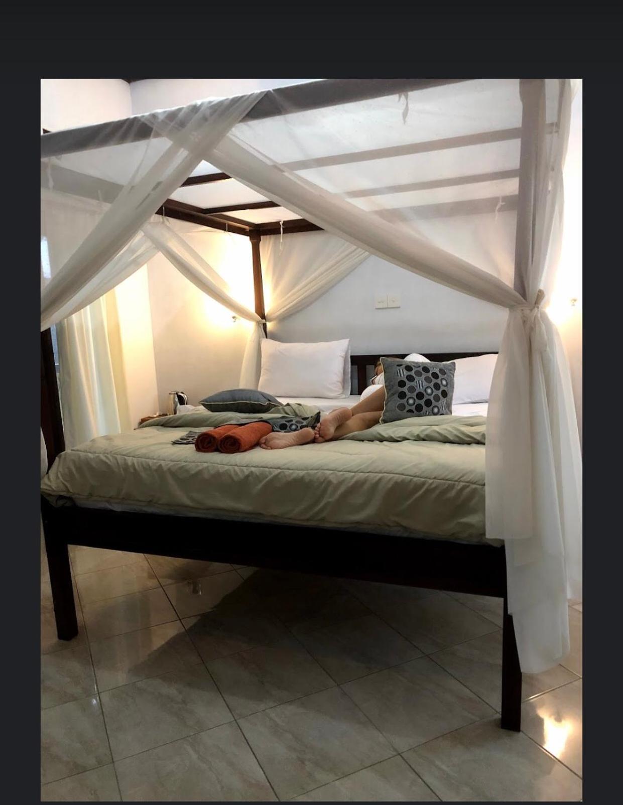 Double Room - Photo 13