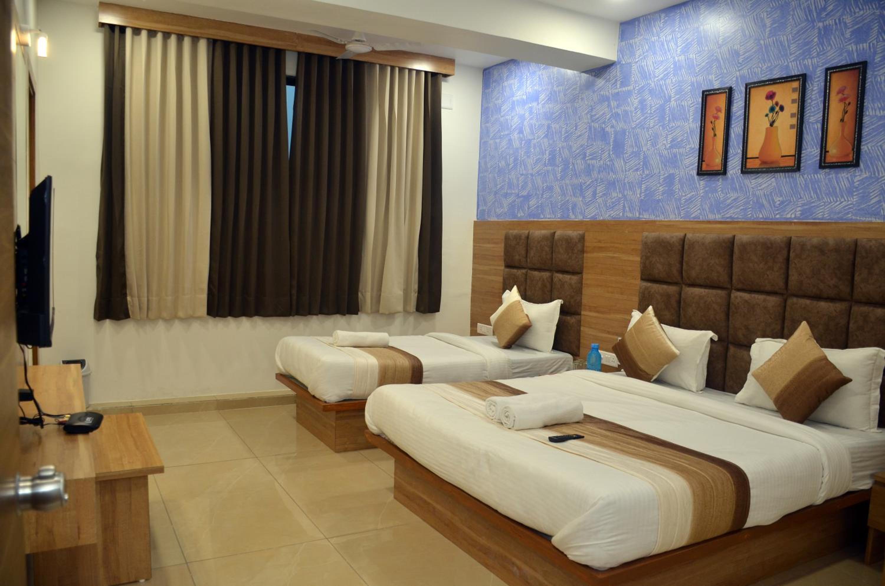 Executive Triple Room photo 3