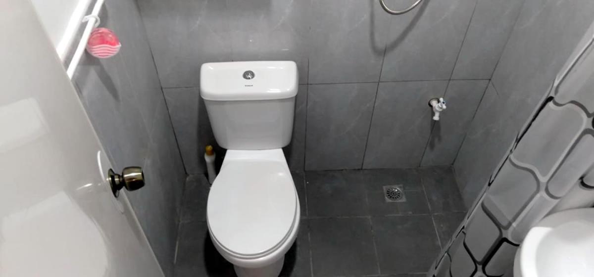 Double Room with Private Bathroom - Photo 11