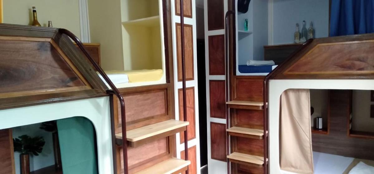 Deluxe Quadruple Room - Photo 11