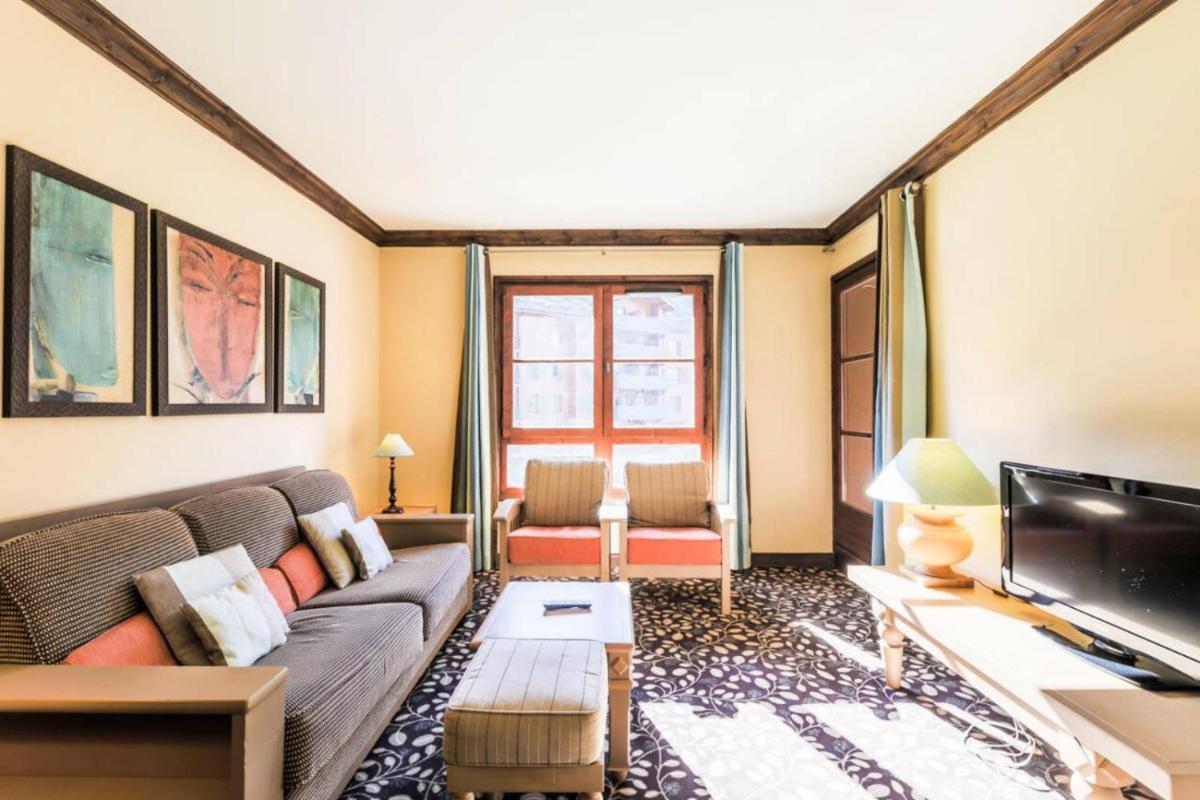 Select One-Bedroom Apartment (4 People) photo 1