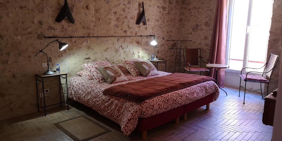Double Room with Private Bathroom photo 3