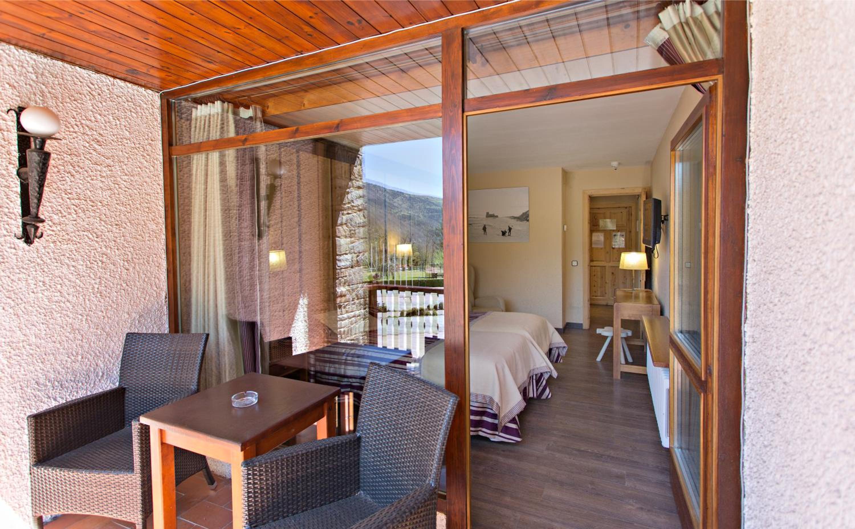 Standard Double or Twin Room with Balcony photo 3