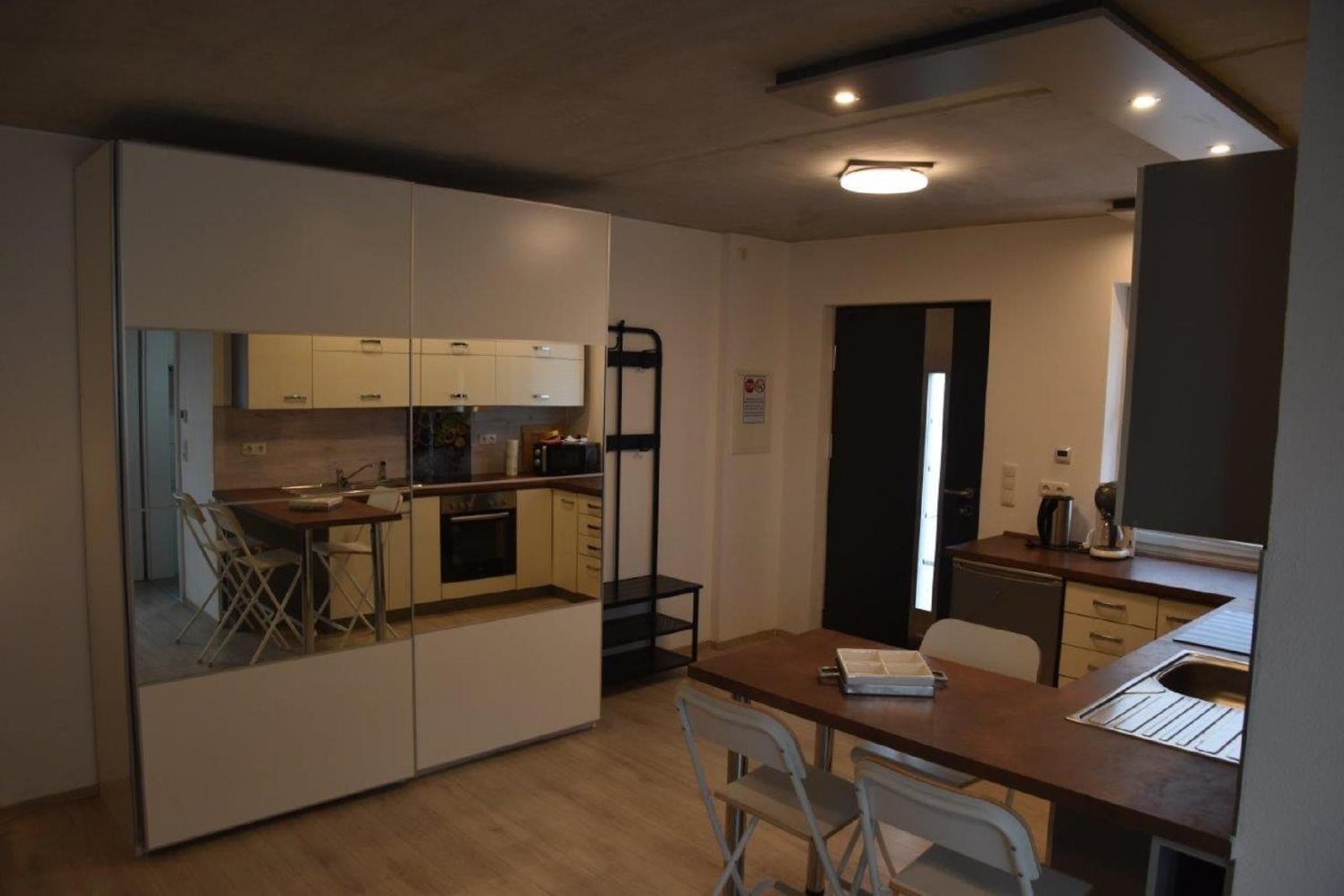 Apartment photo 2