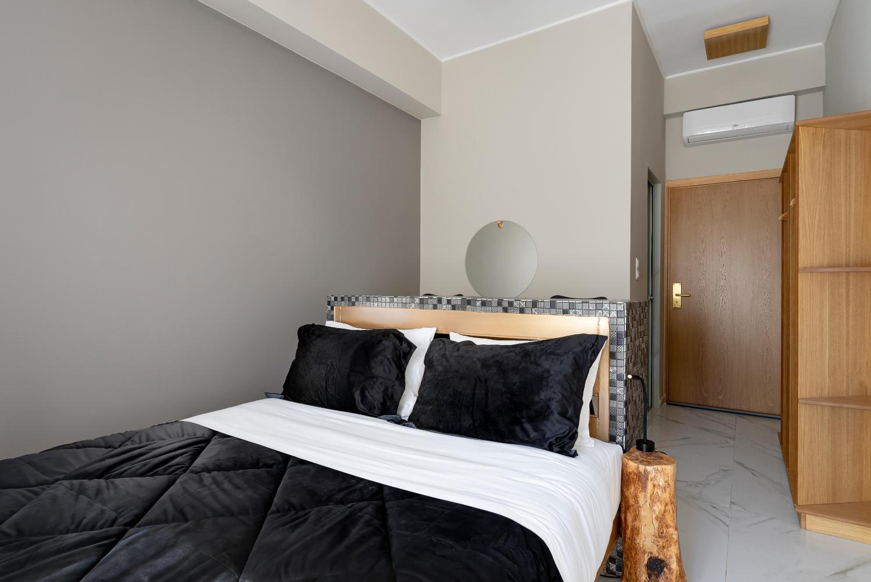 Double Room with Balcony - Photo 1