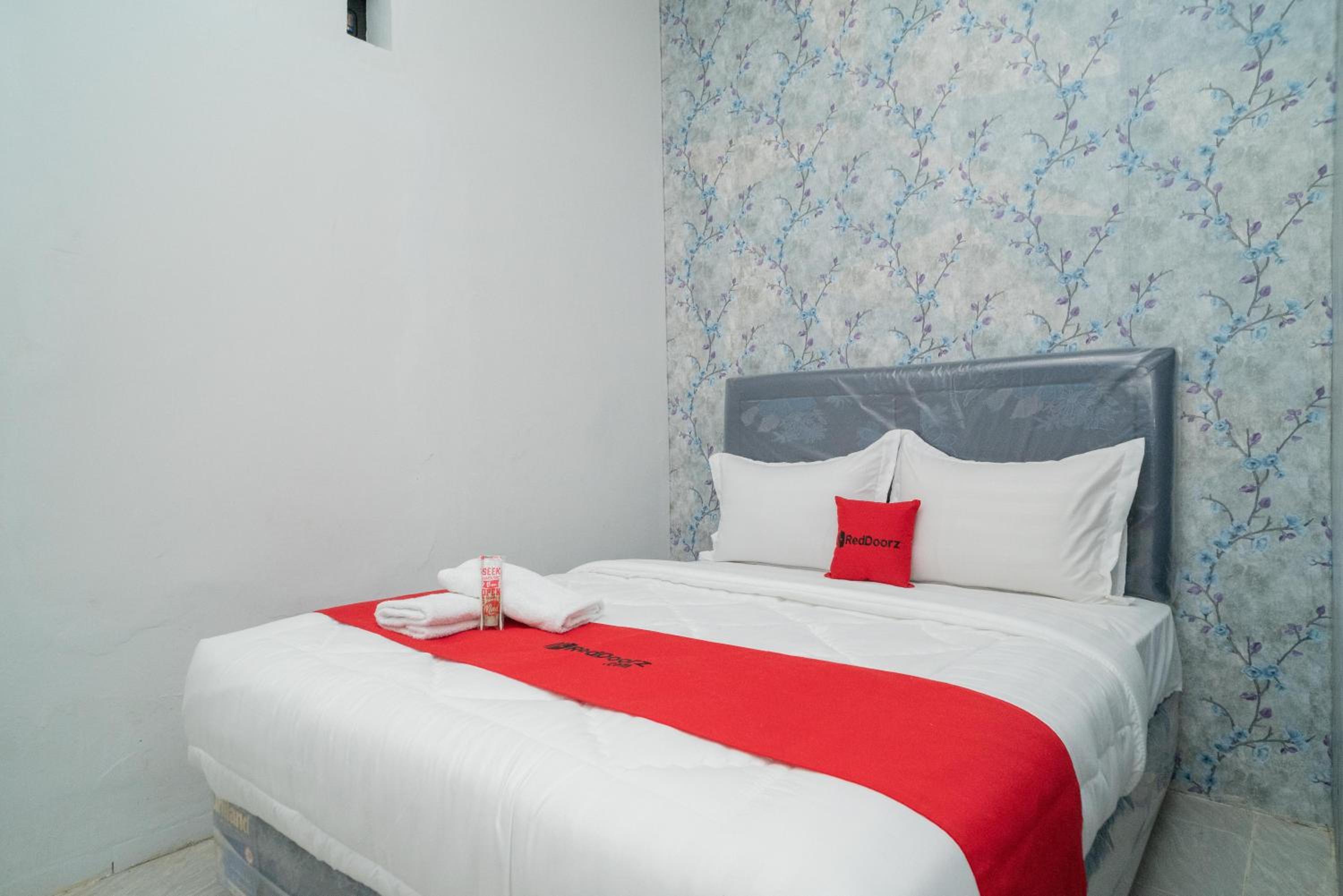 Standard Double Room - Photo 2