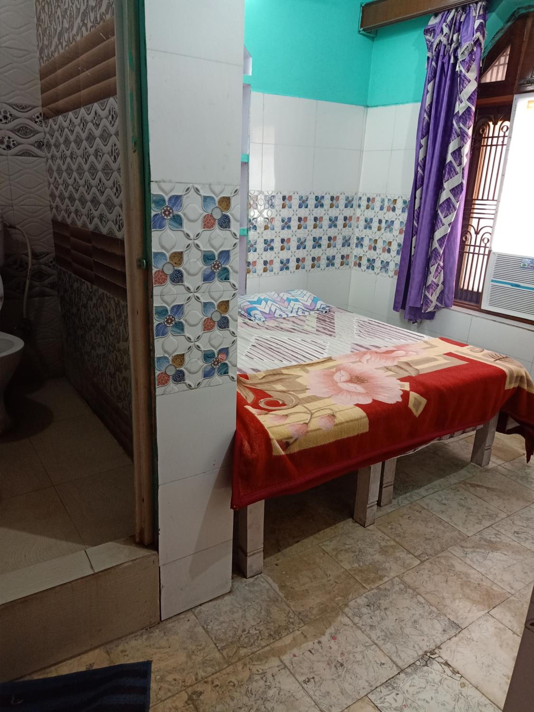 Deluxe Double Room (2 Adults + 1 Child) - Photo 5