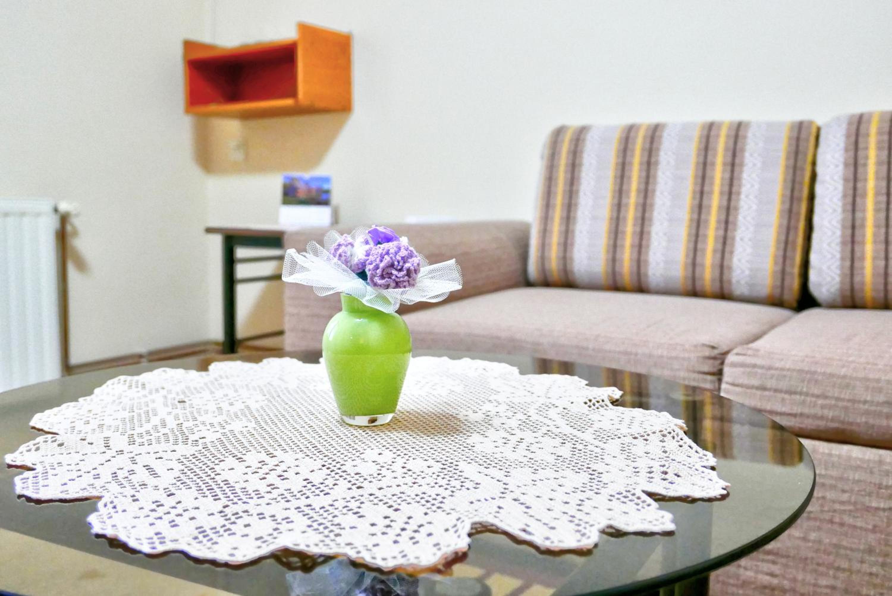 One-Bedroom Apartment - Photo 1