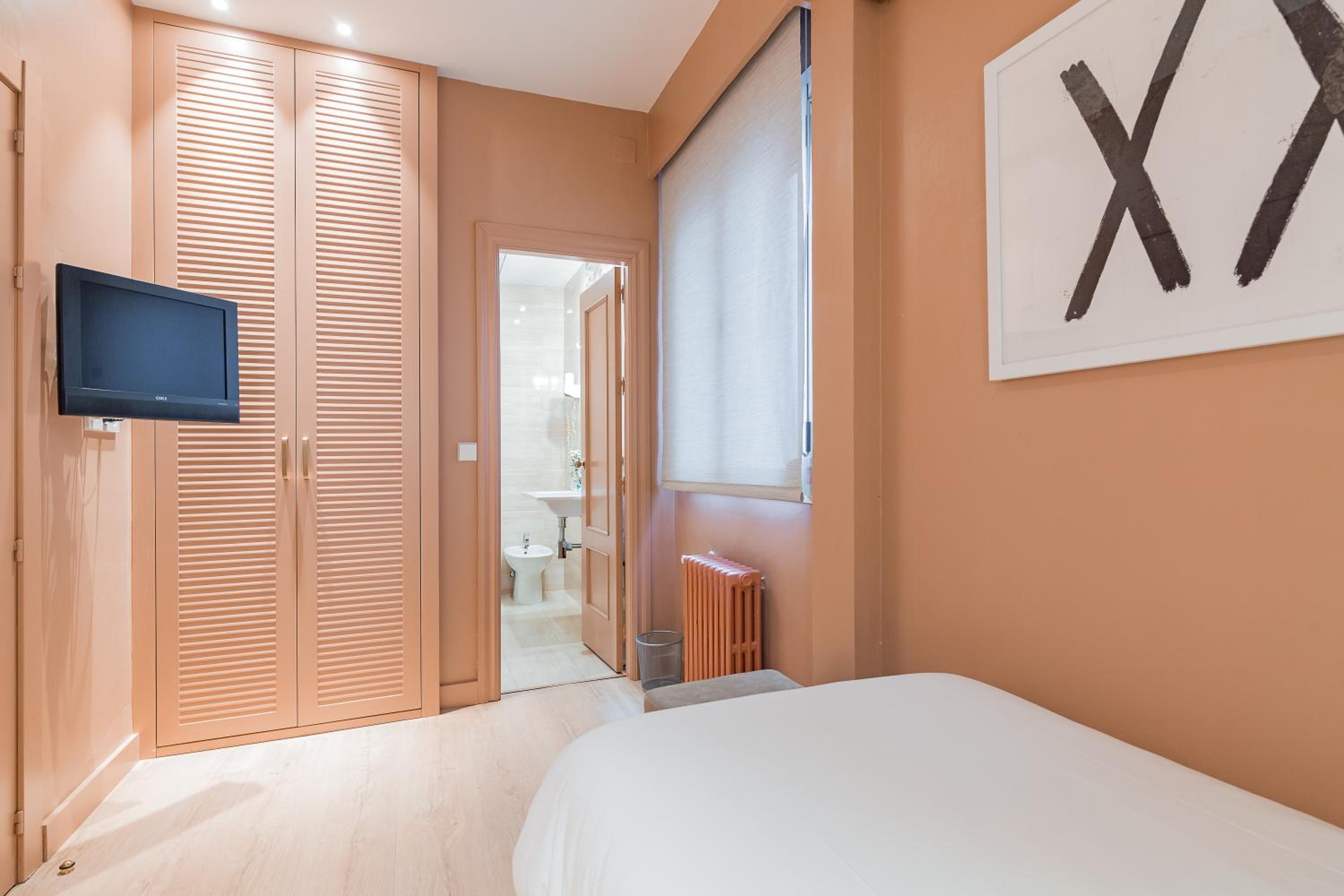 Single Room photo 3